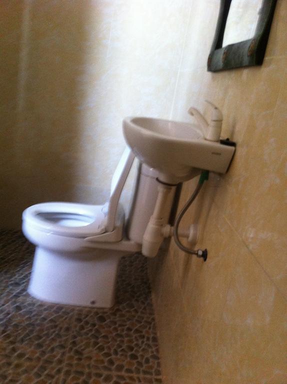 Sari Guest house 2*