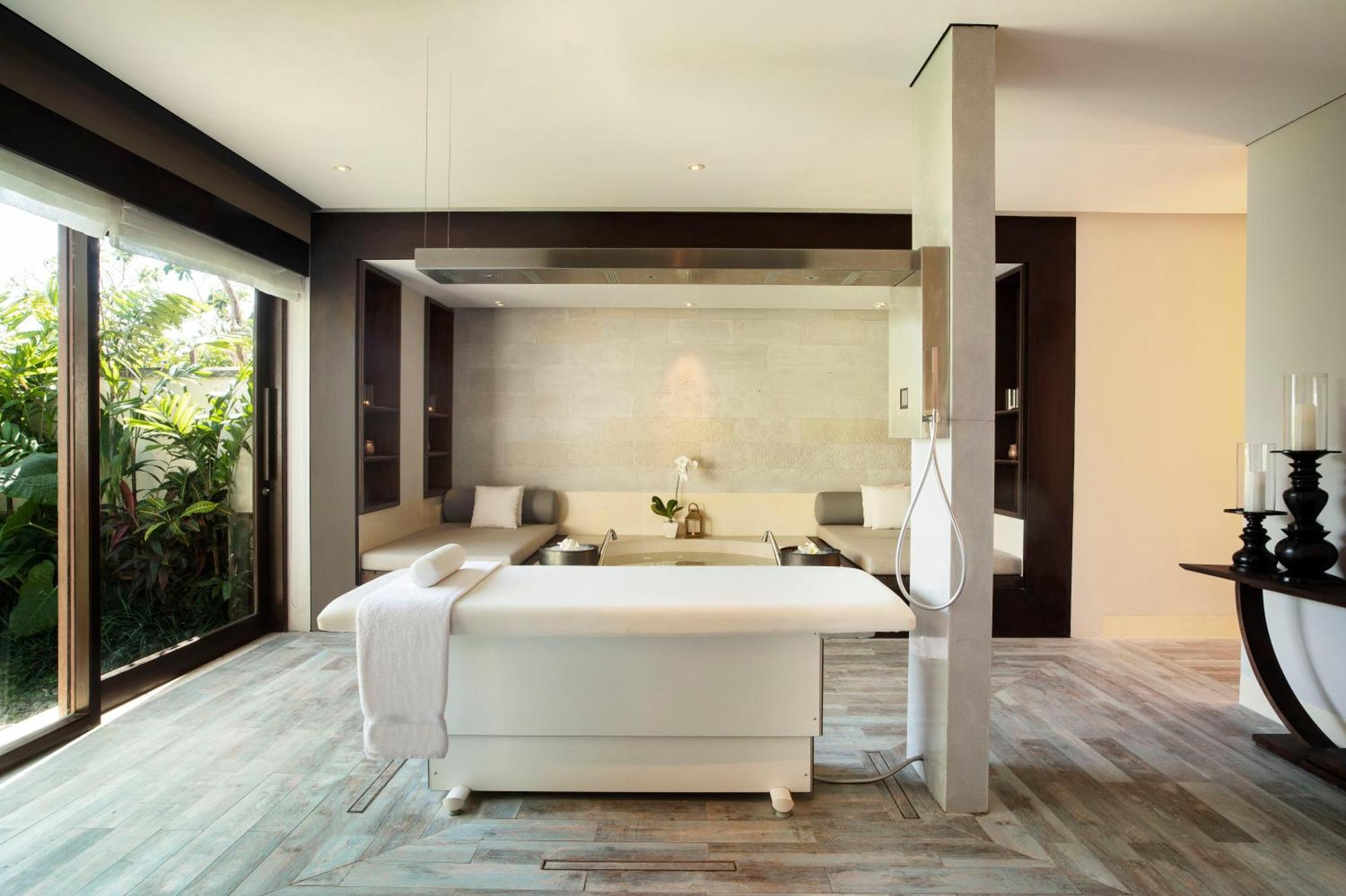 Jumeirah Bali Resor 5*