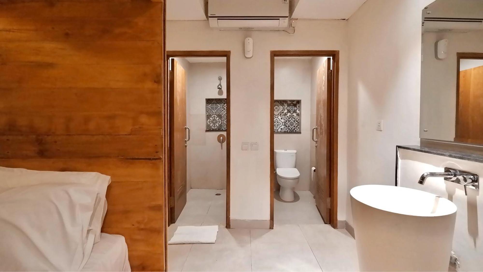 Hostel Dbeds Kuta *