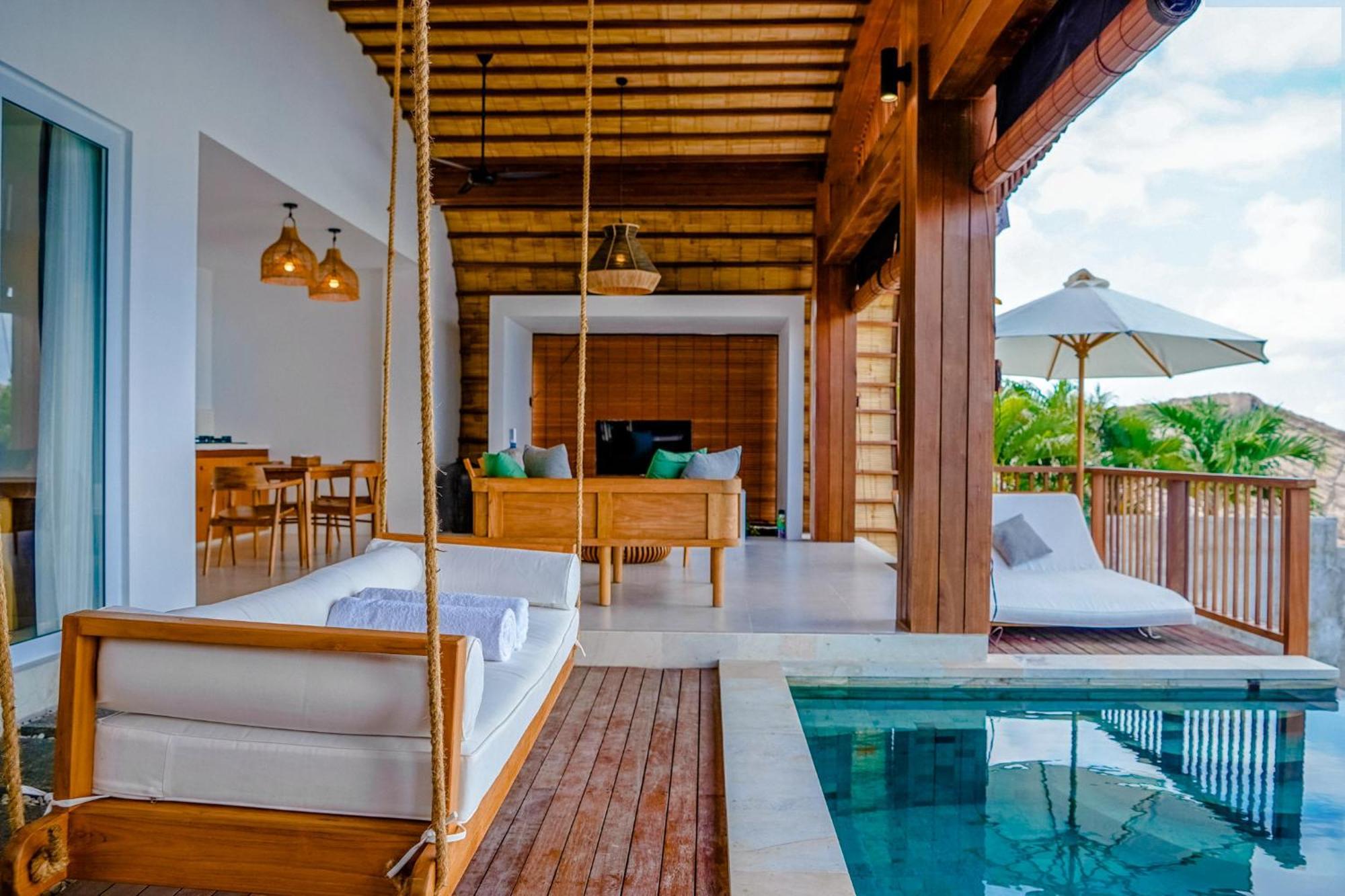 The Angsa Amed (Bali)