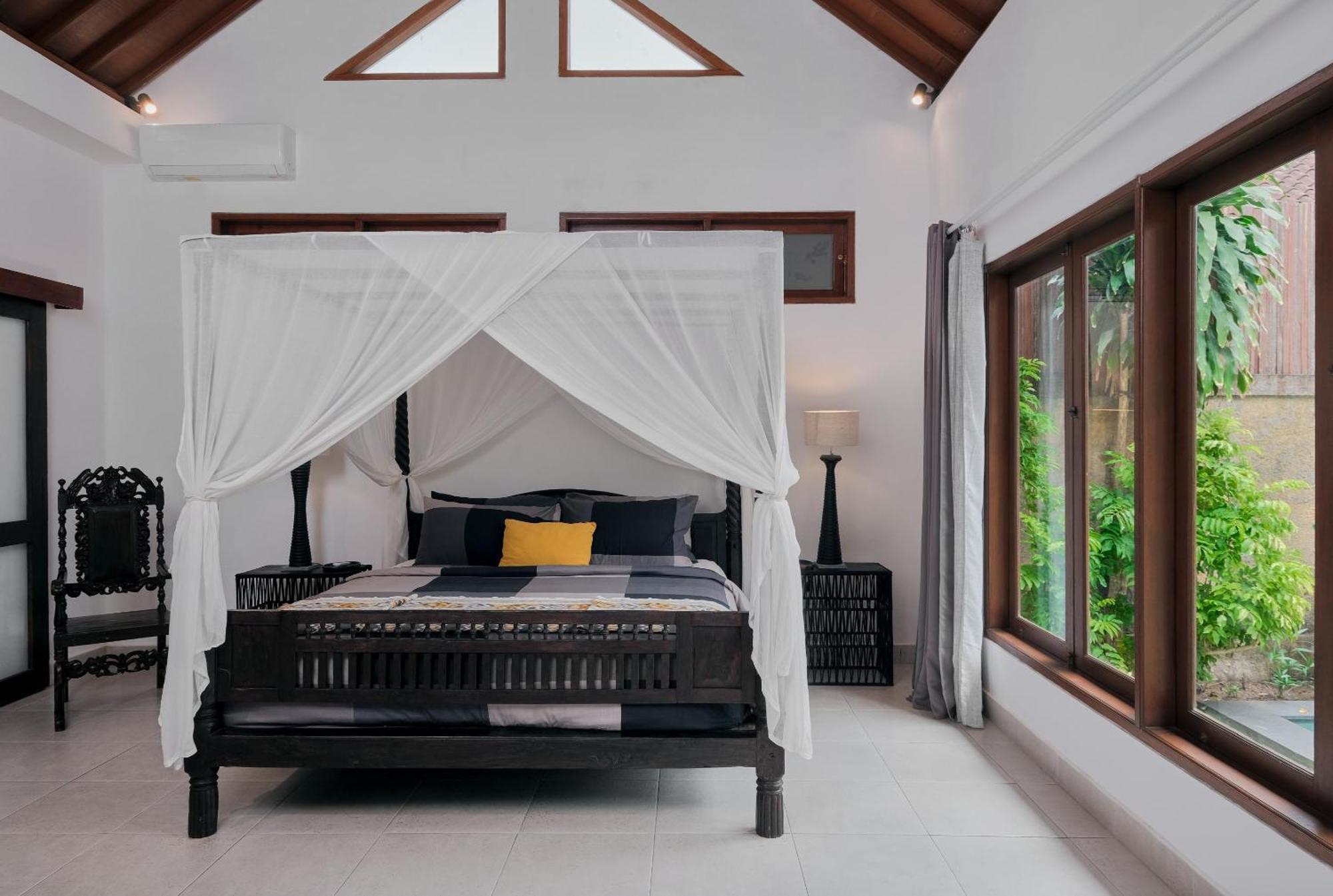 Nativ Living Legian 6br 16px Big Group Walk To 66 Villa *