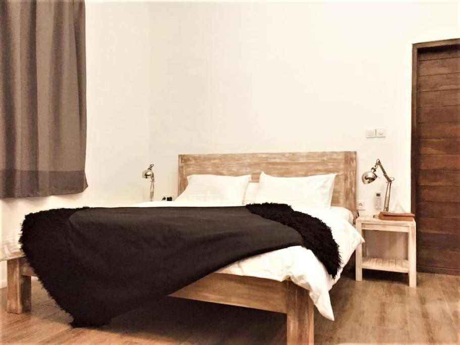 Sexy Nomad Luxury Studio, Kitchen & Wi-fi In Umalas Apartment *