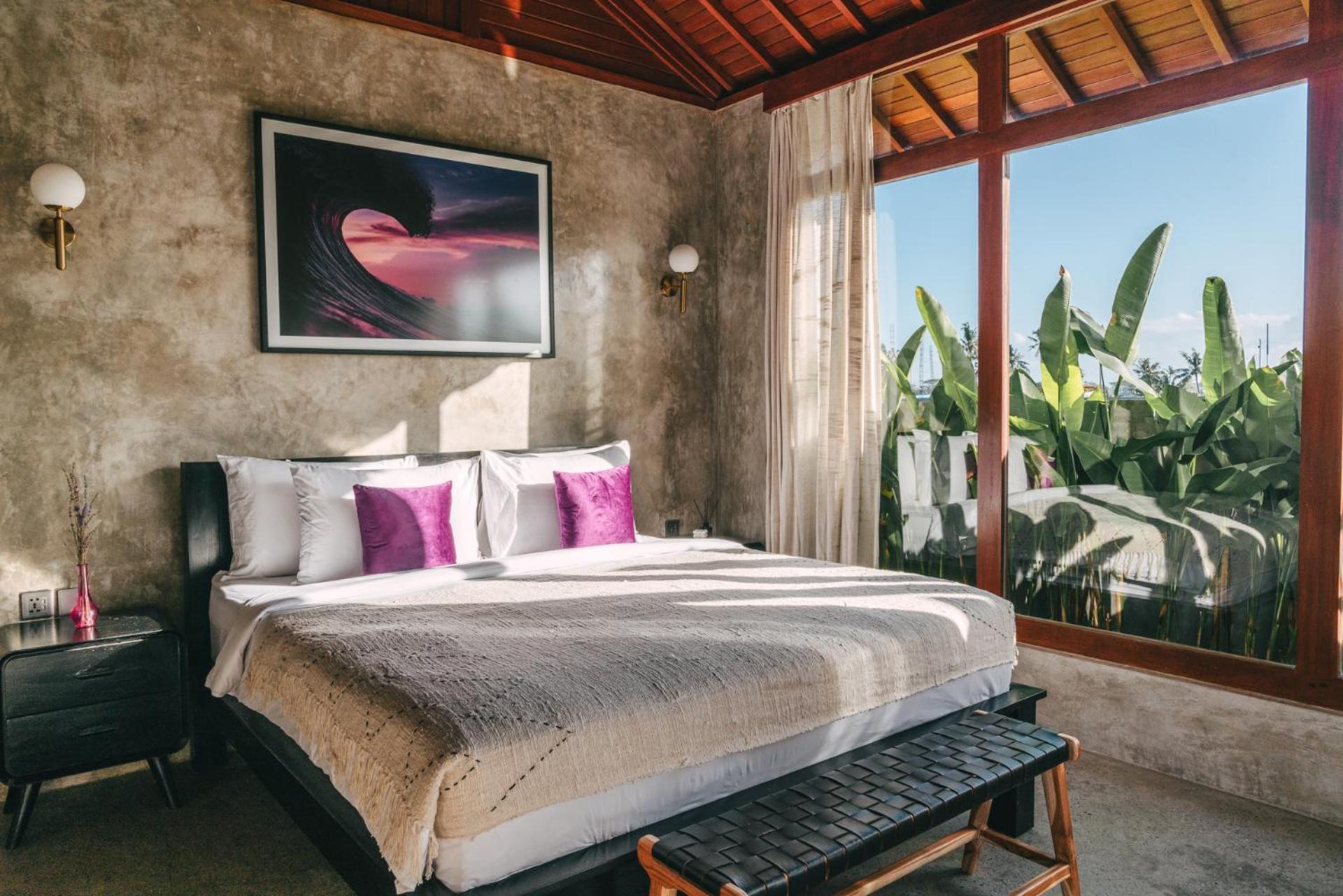 Chic Designer - Steps From Lima Villa