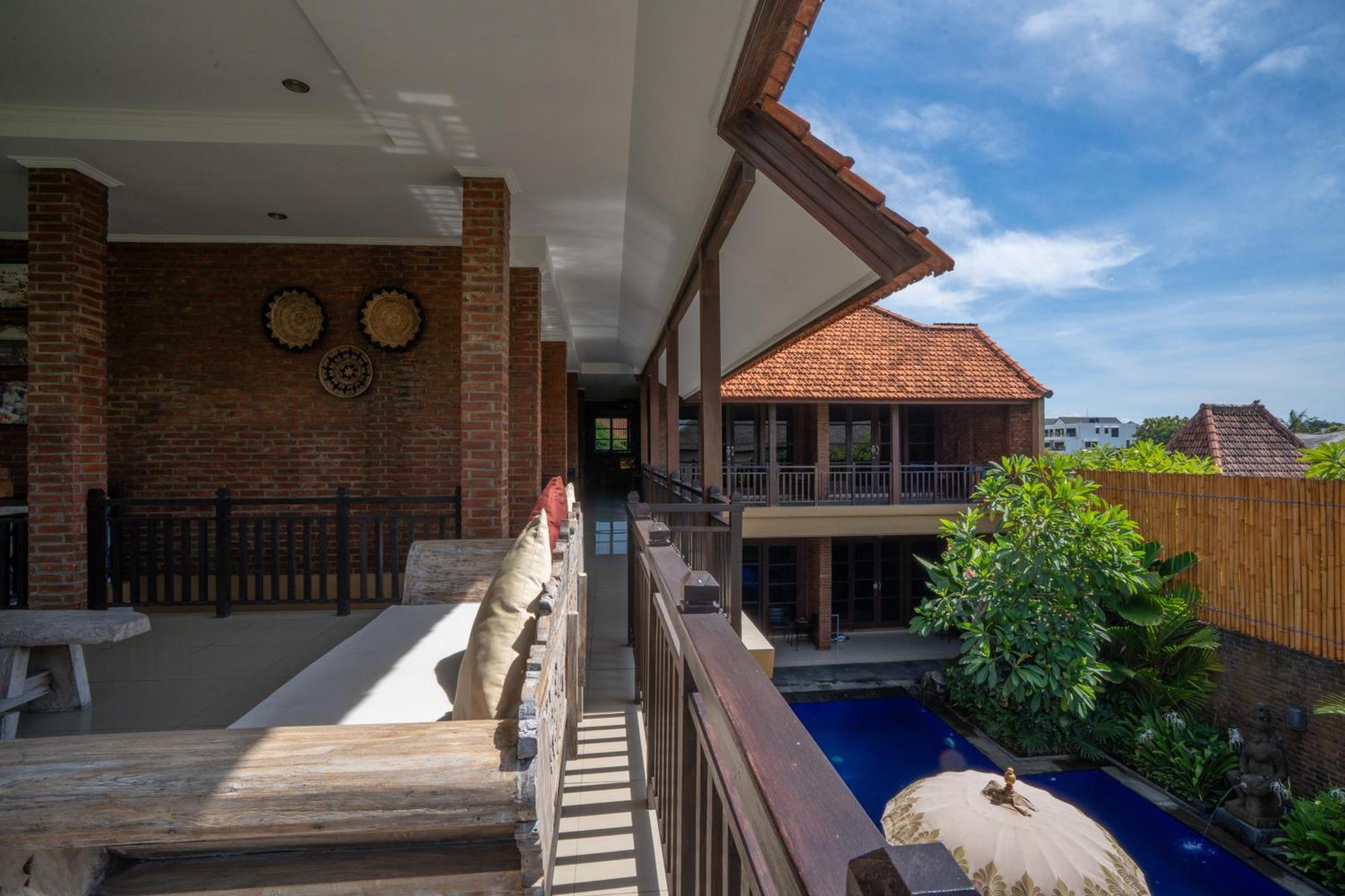Wiras Village Guest house 3*