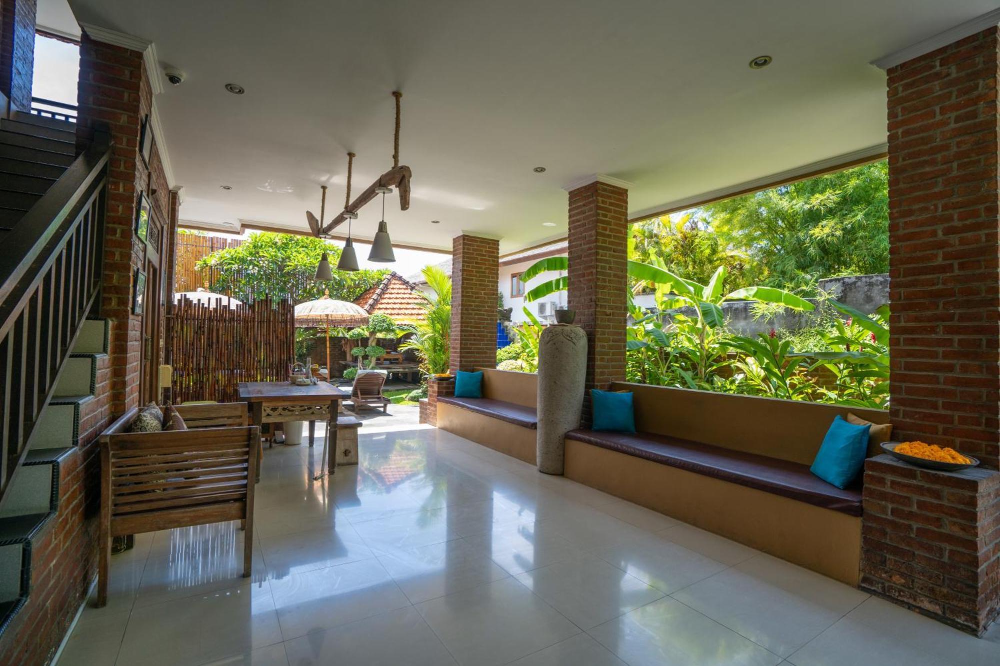 Guest house Wiras Village