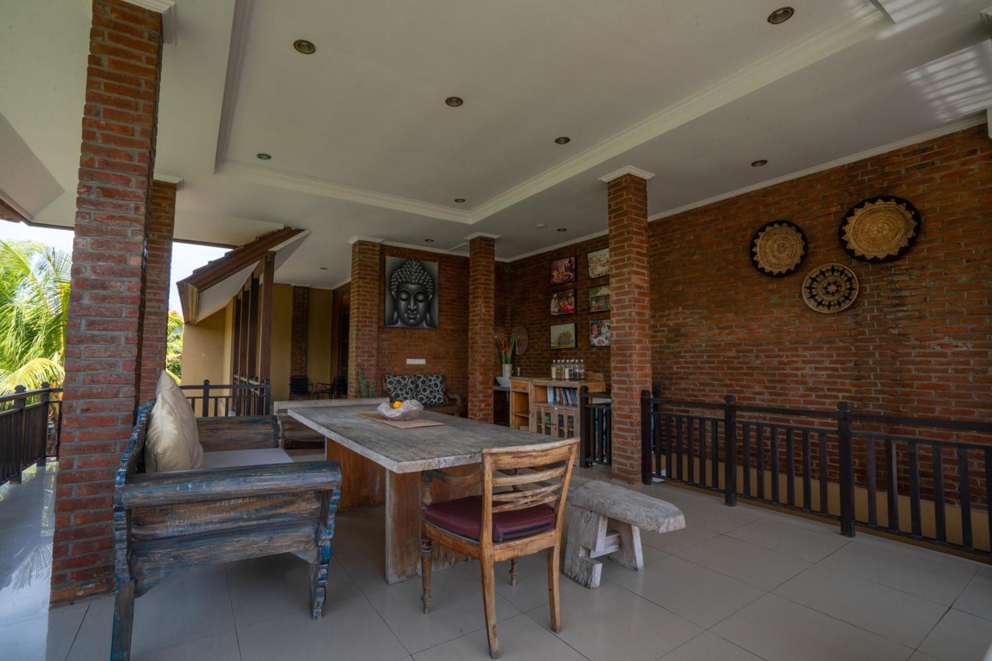 Guest house Wiras Village 3*