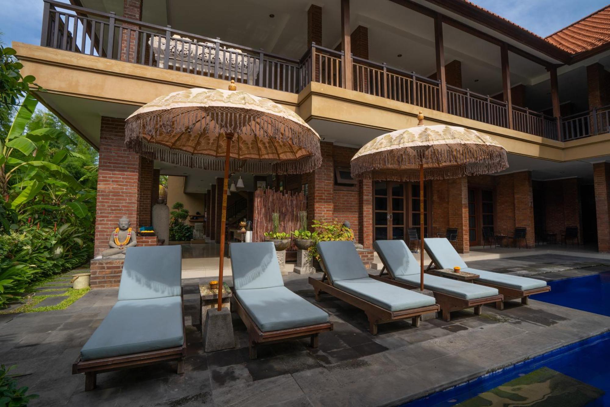 Wiras Village Guest house 3*
