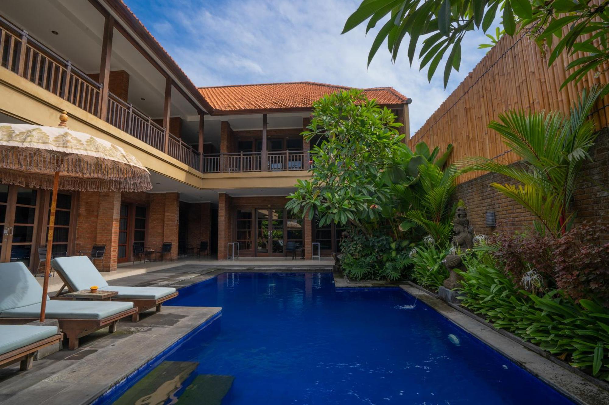 Guest house Wiras Village 3*