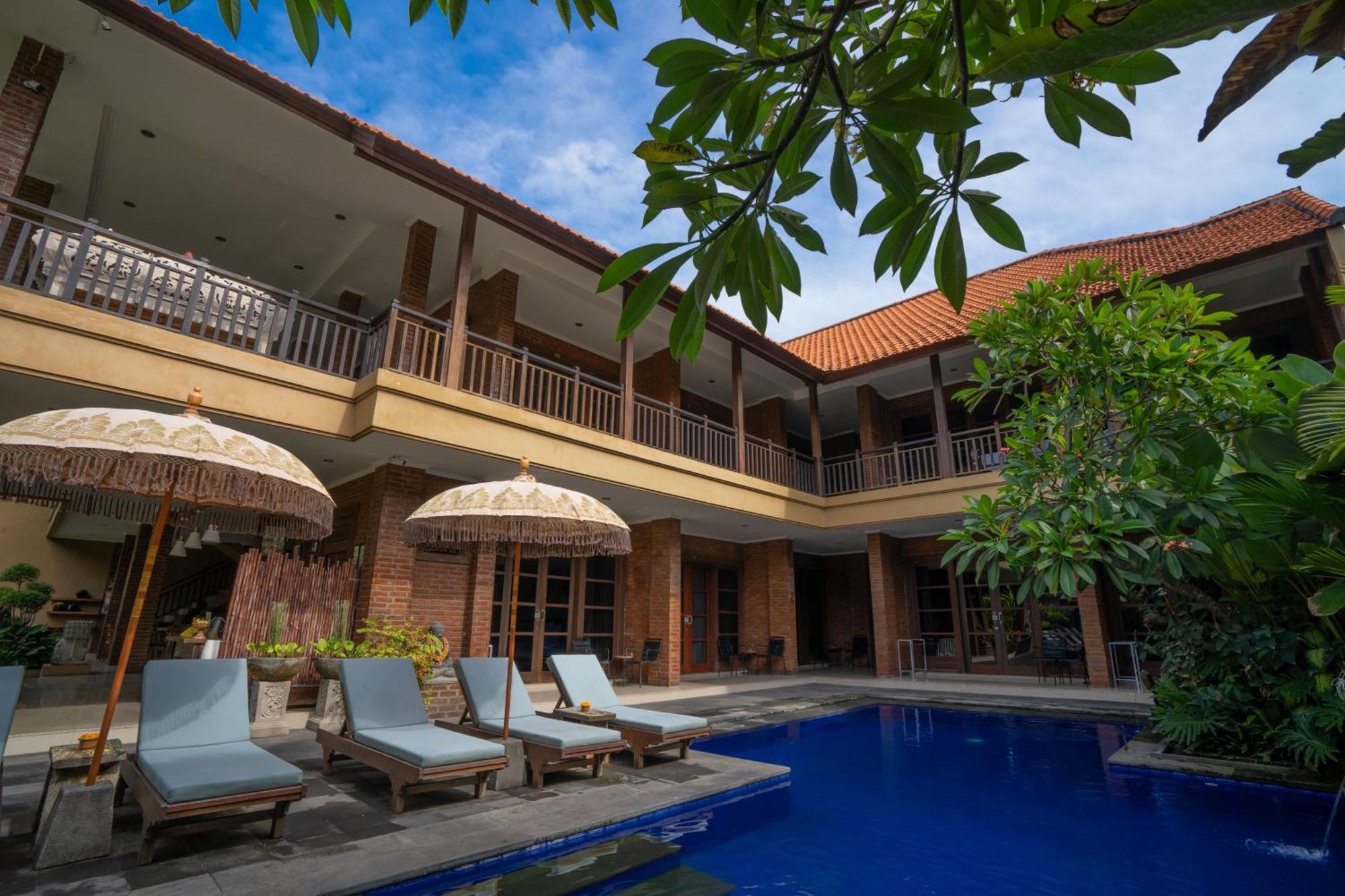 Guest house Wiras Village
