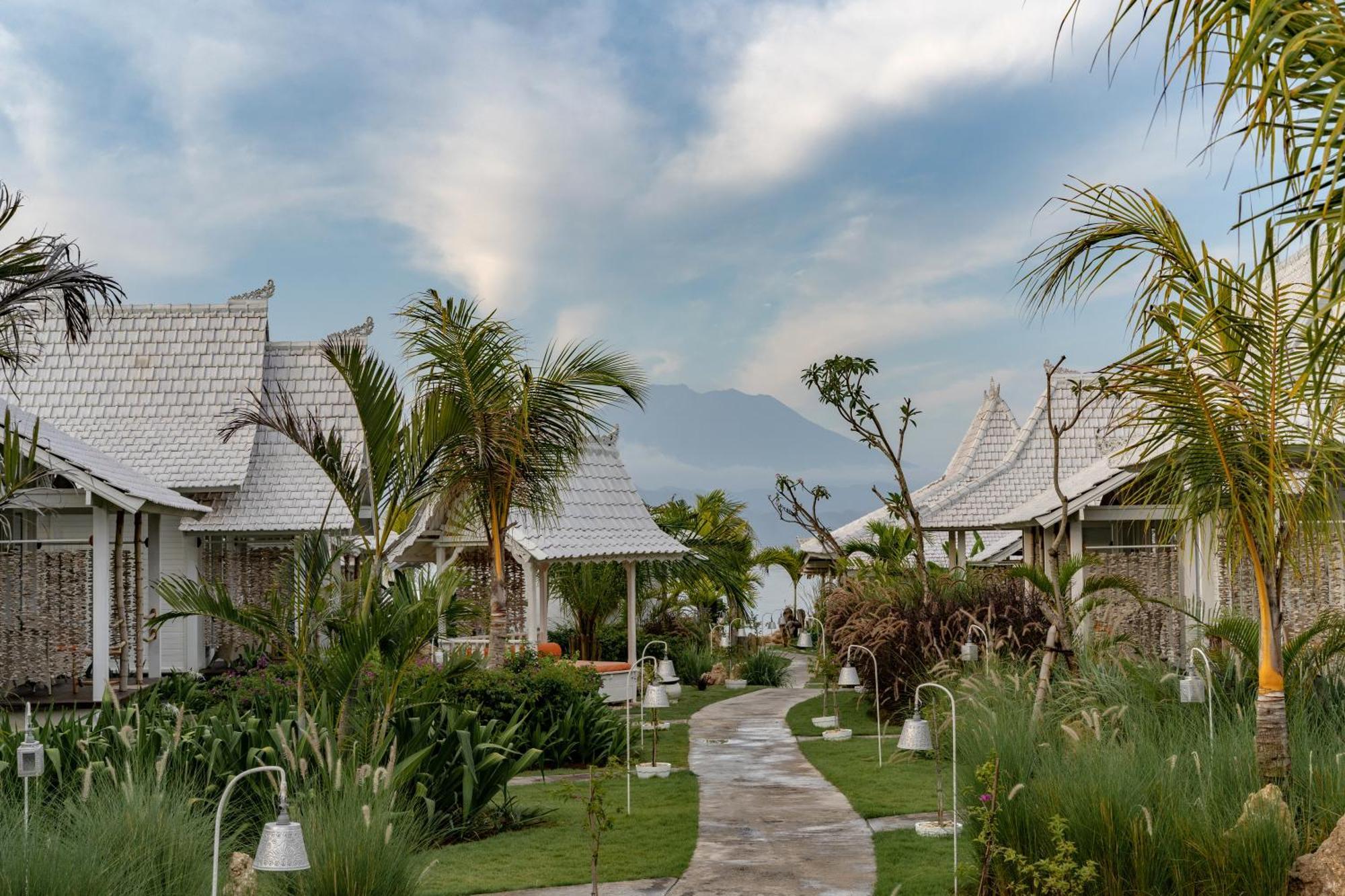 Paus Putih 3* Nusa Lembongan (Bali)