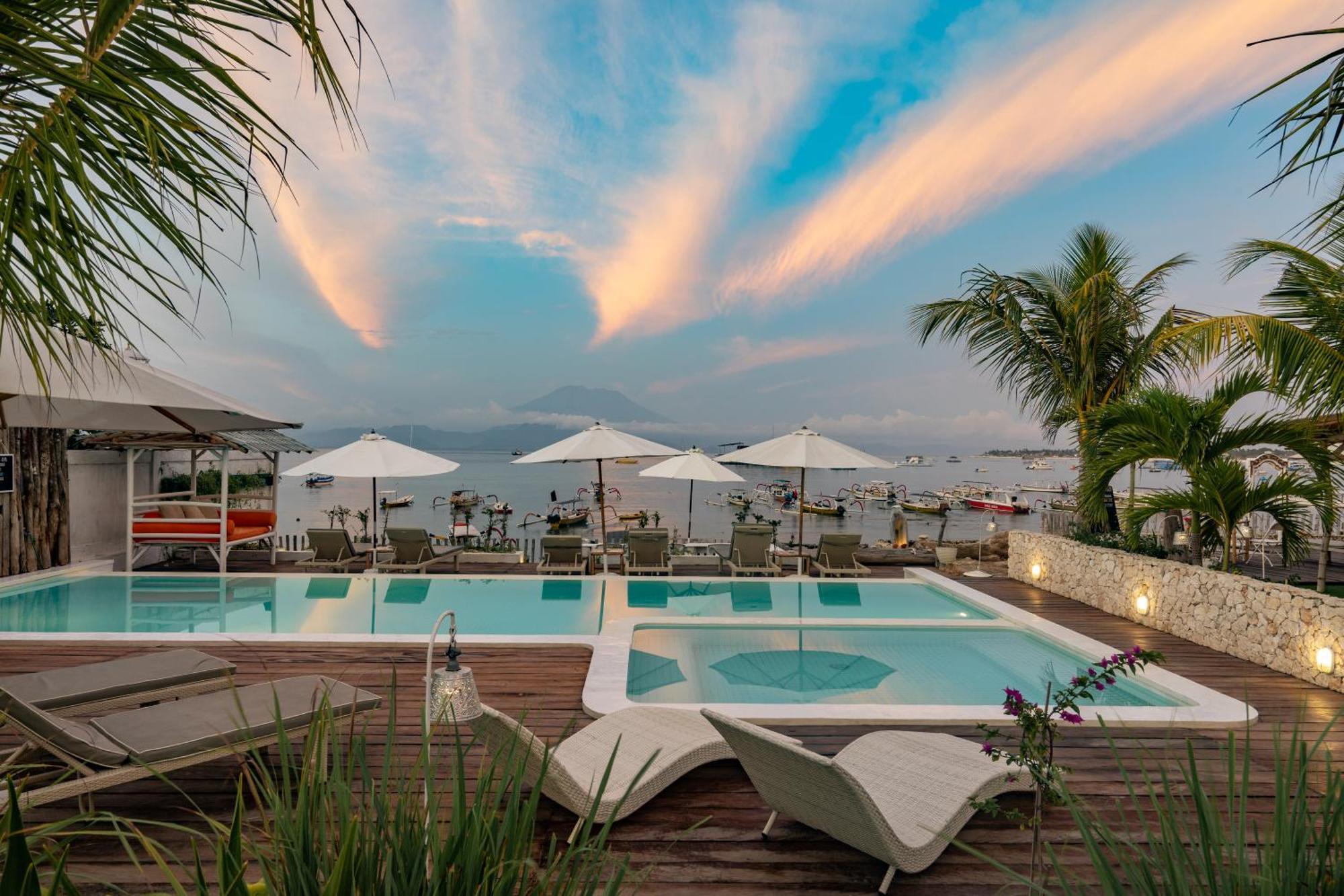 Paus Putih Hotel
