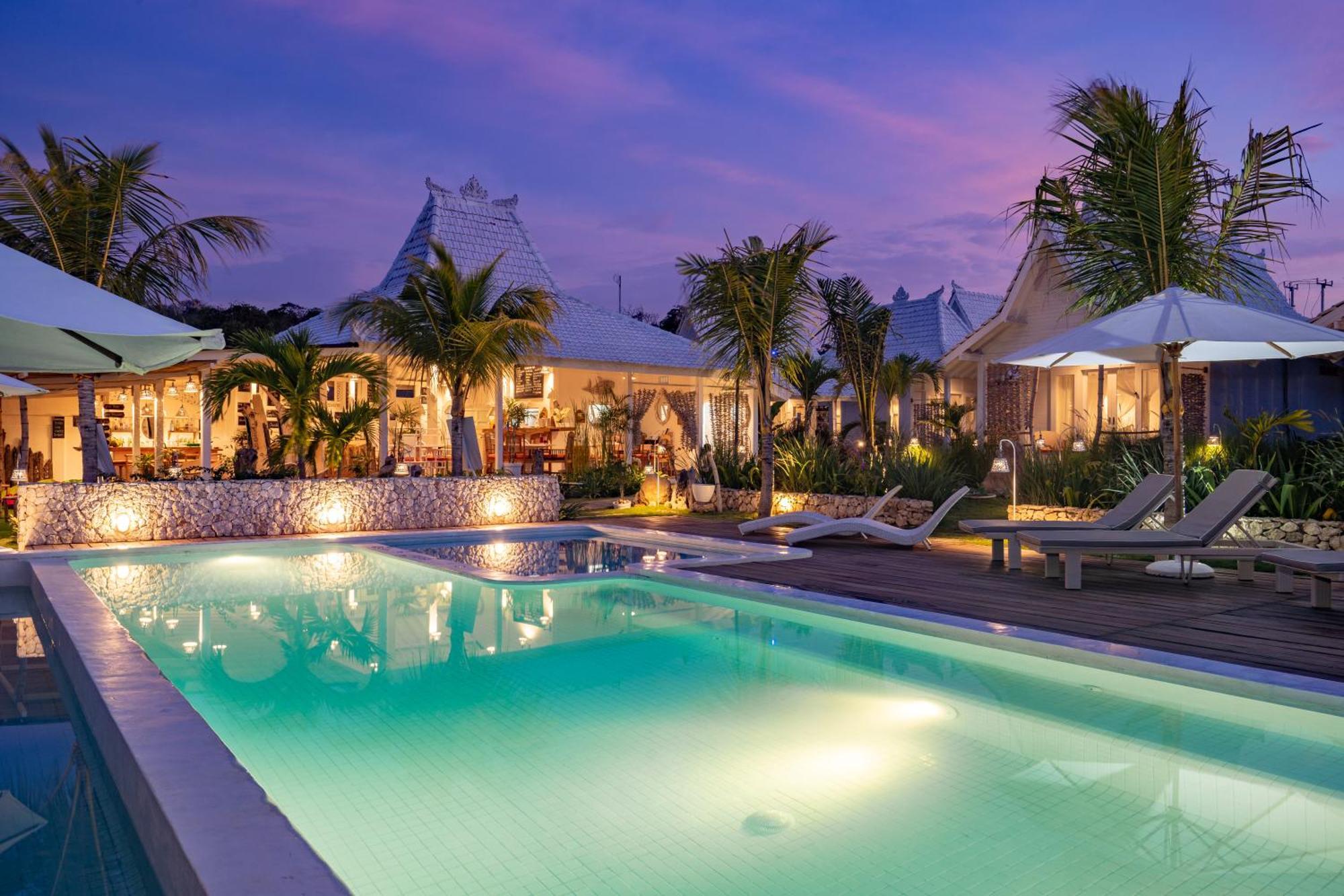 Paus Putih Hotel