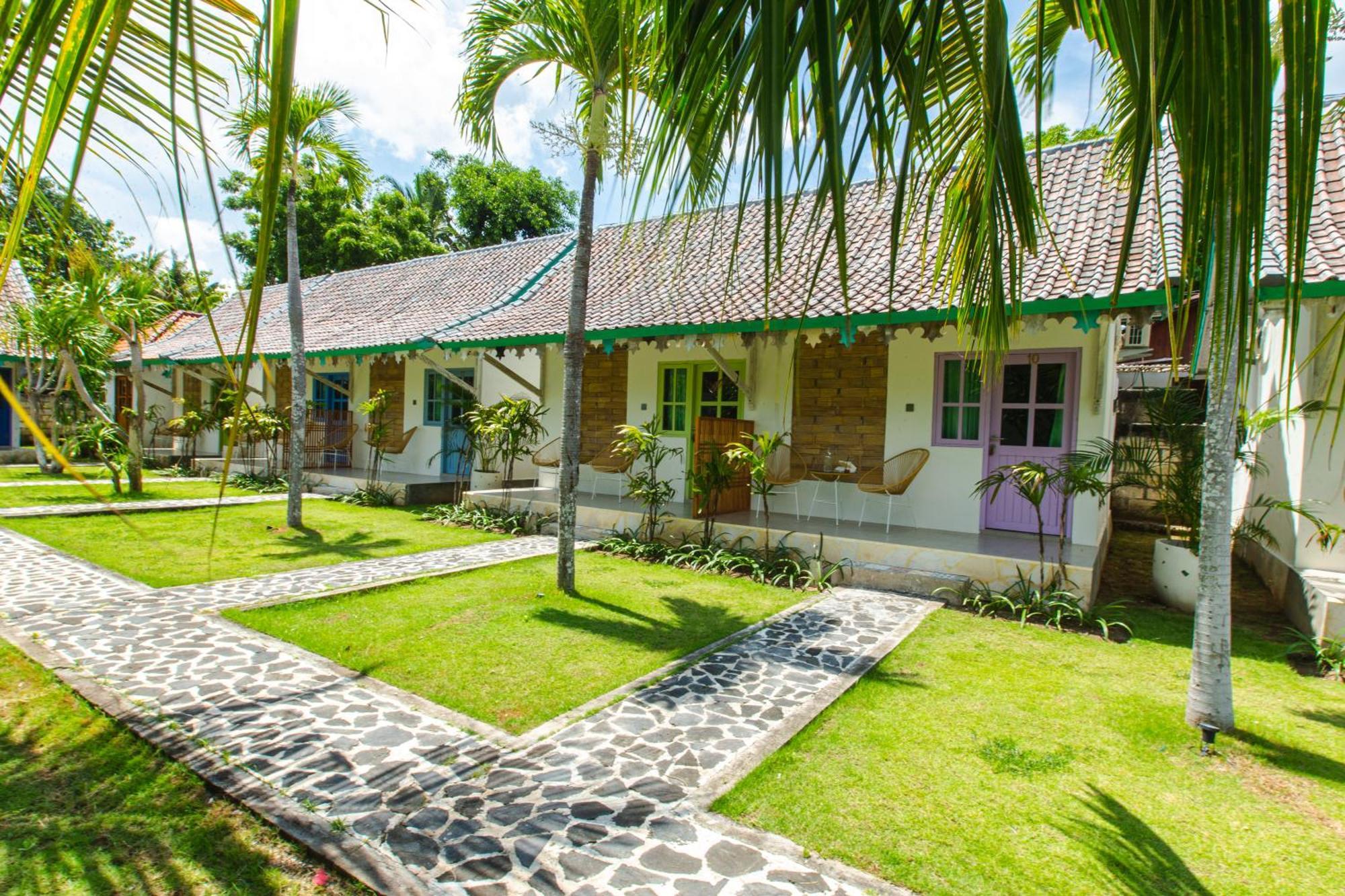 Holiday park La Roja 3*