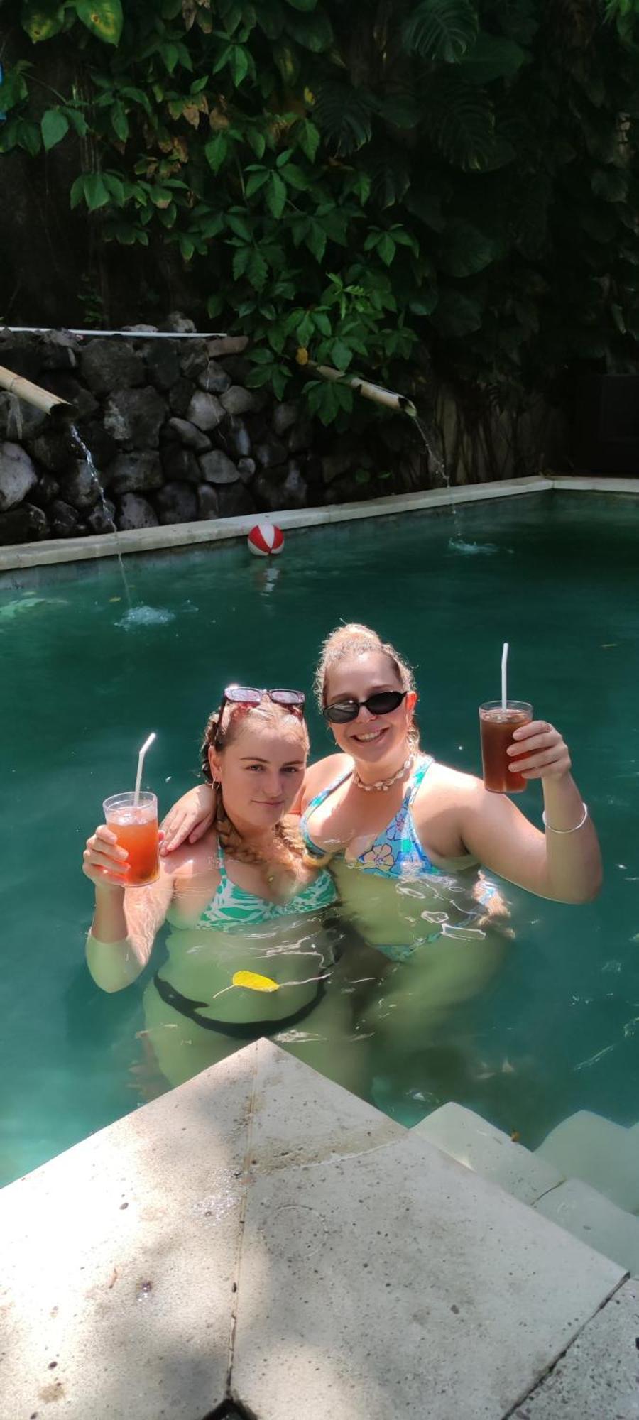 Da Housetel Kuta Hostel