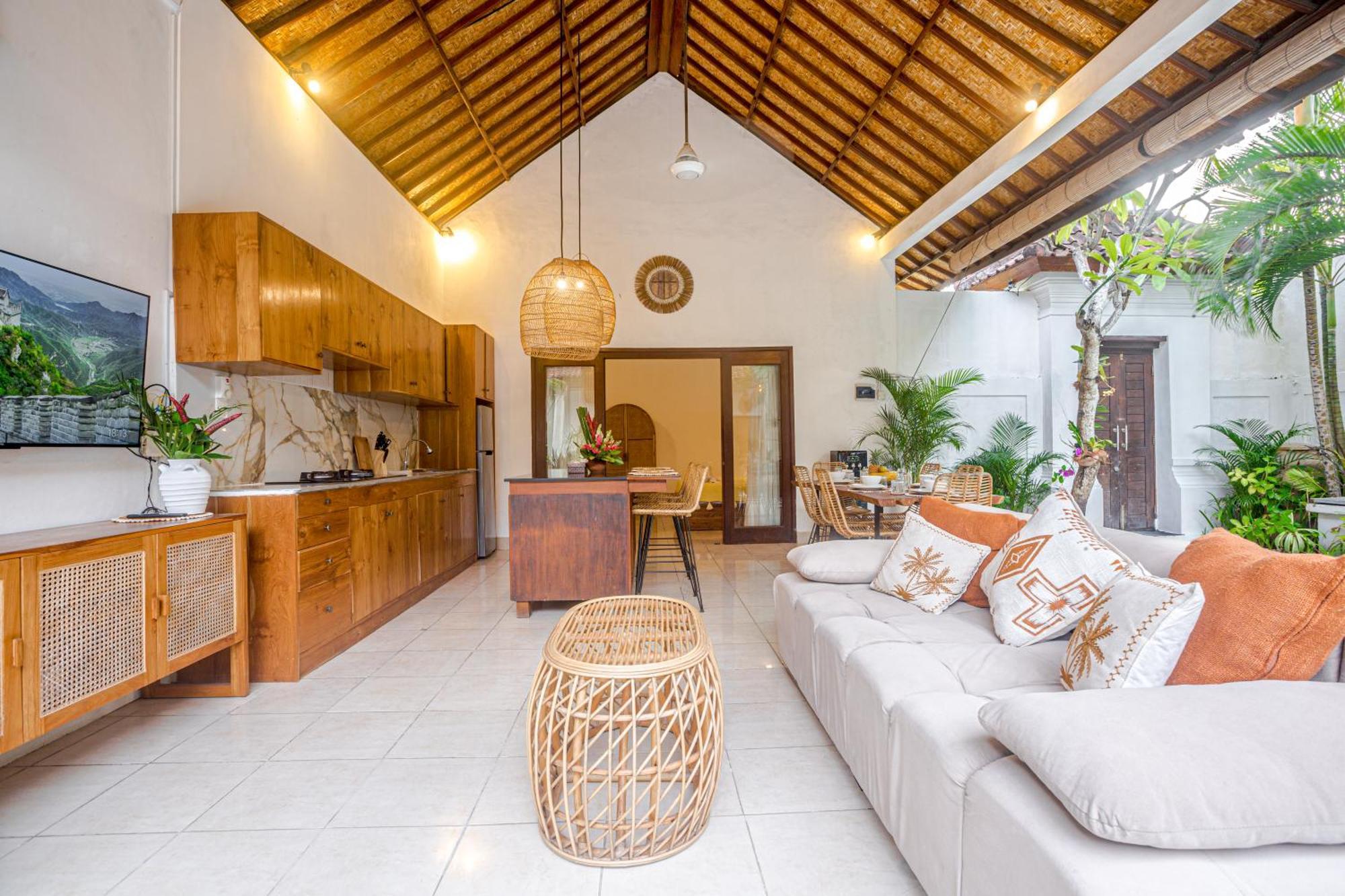 Deba 2 By Bali Solutions * Seminyak (Bali)
