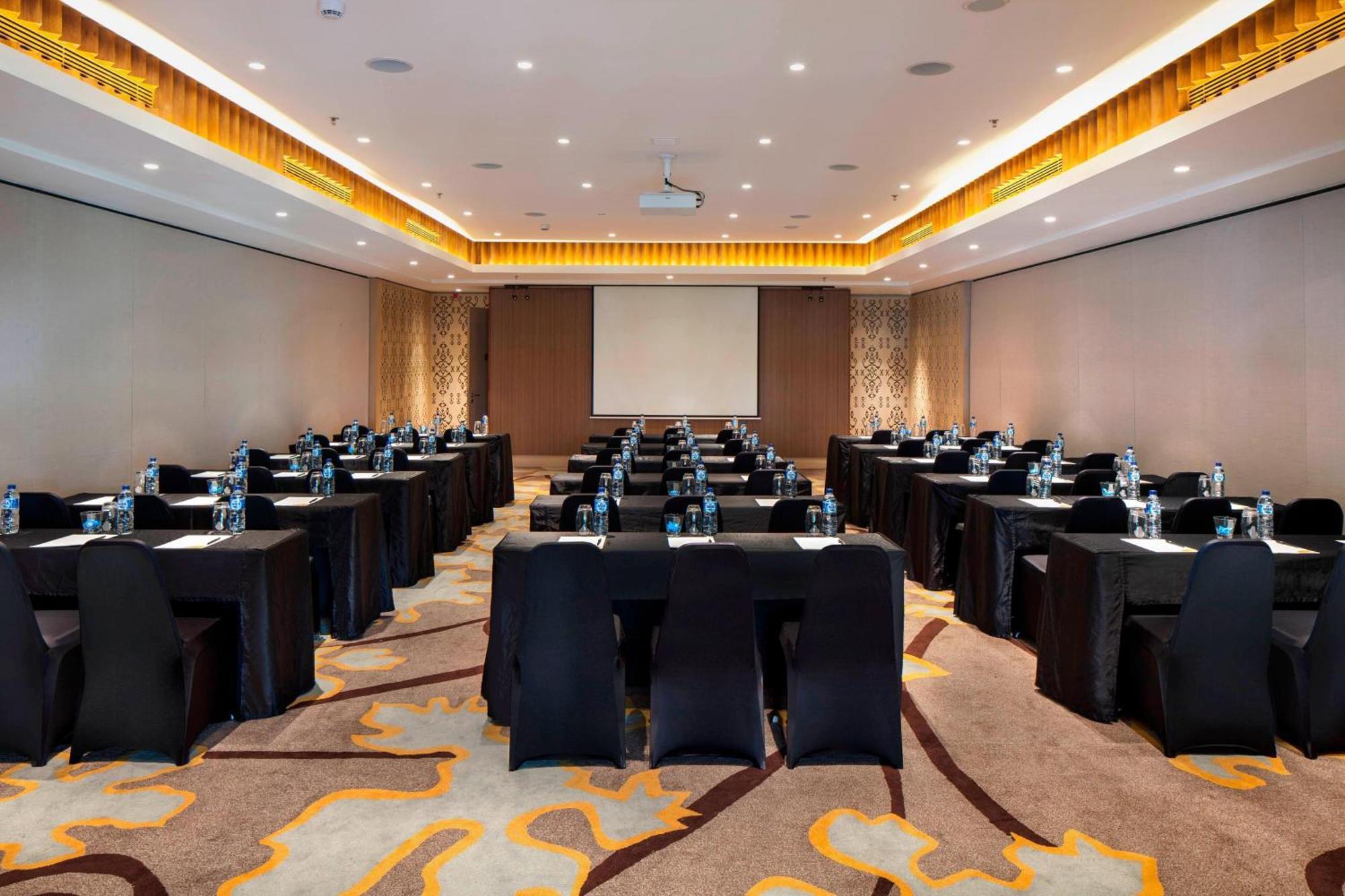 Courtyard By Marriott Bali 5* Seminyak (Bali)