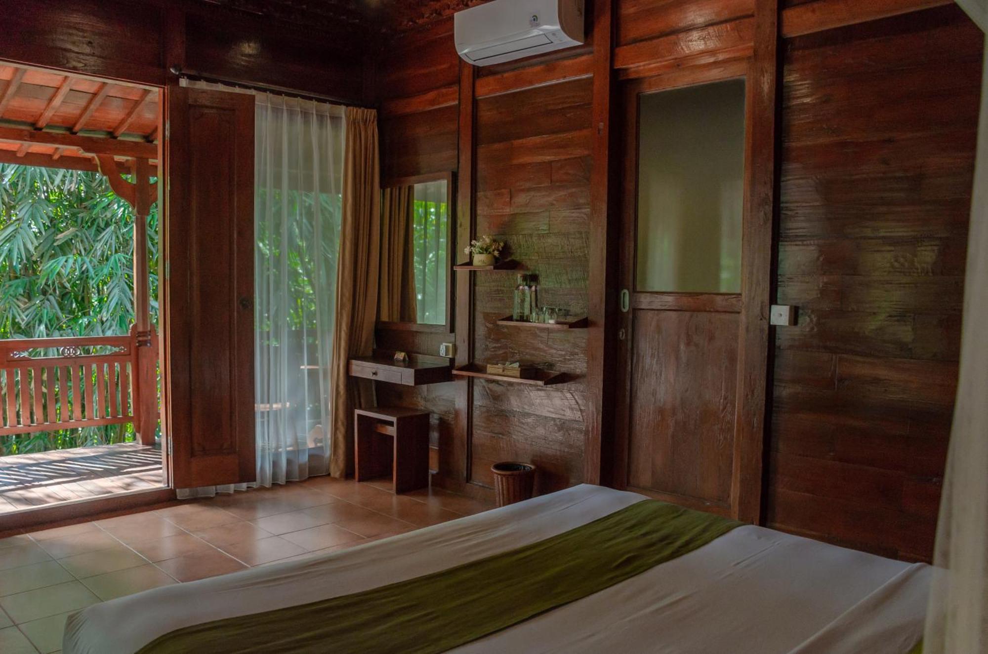 Heaven Sayan Villa *