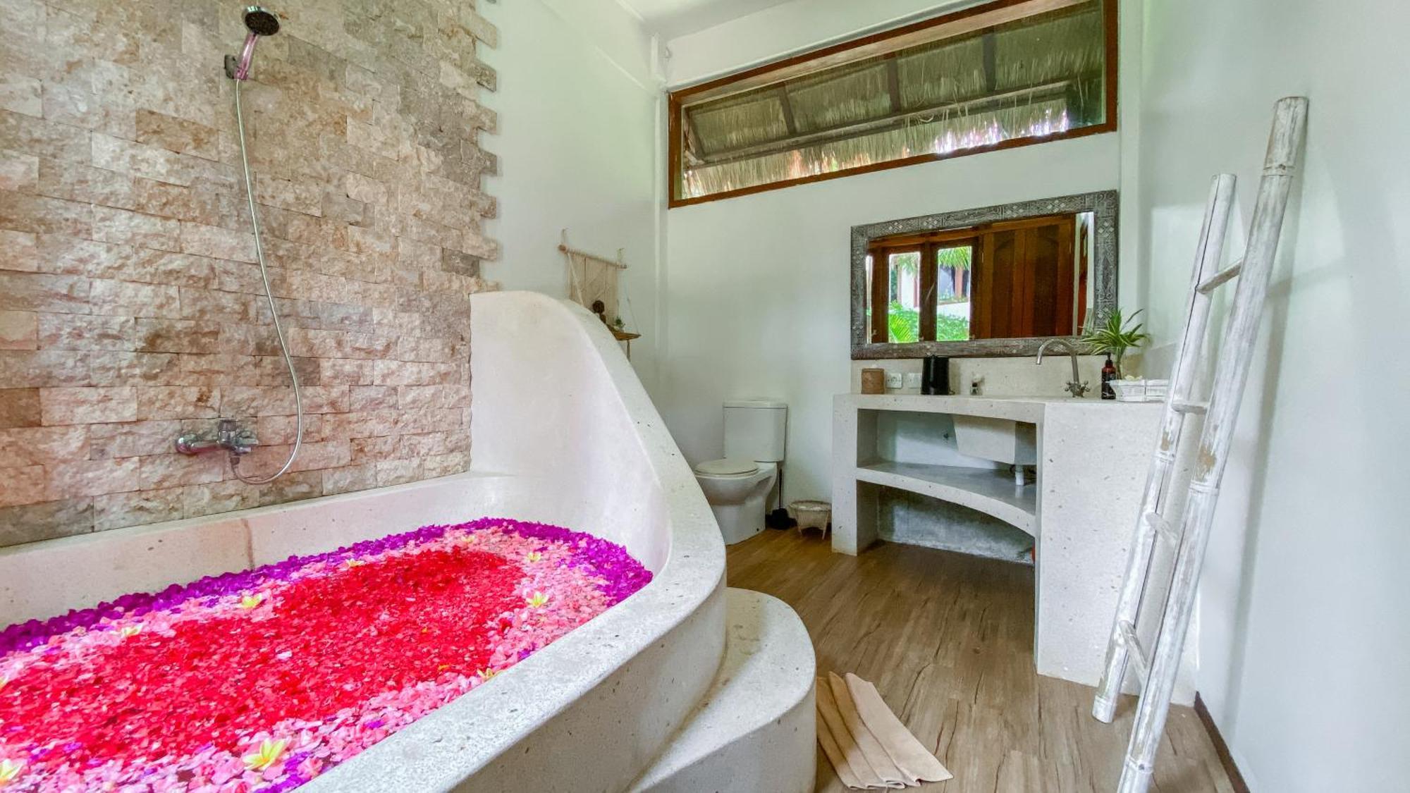 Sannyas Boutique Uluwatu (Bali)