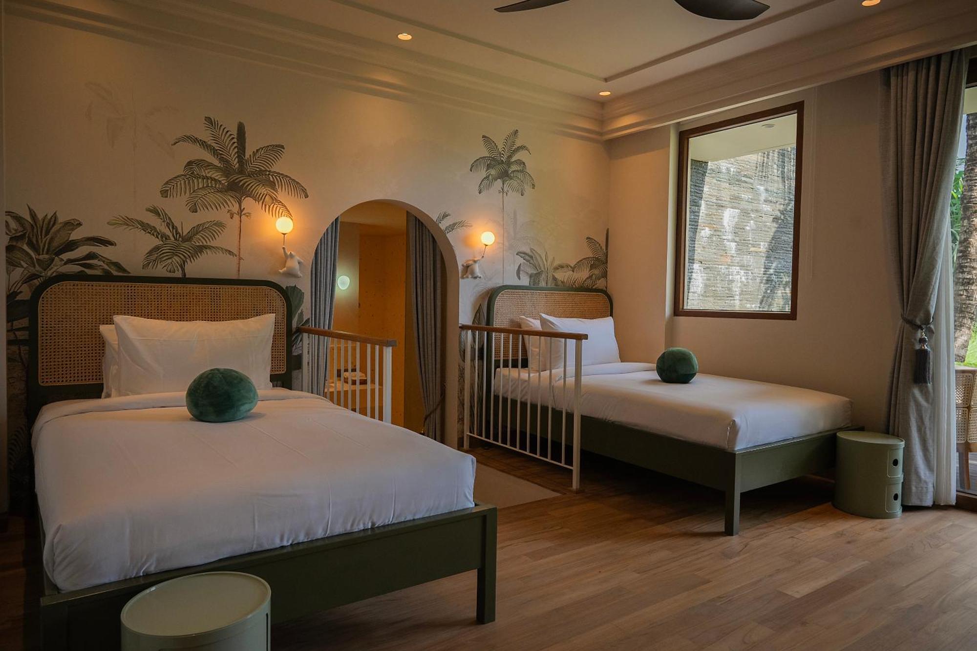 Poco Poco By Aayan Hotel 5*