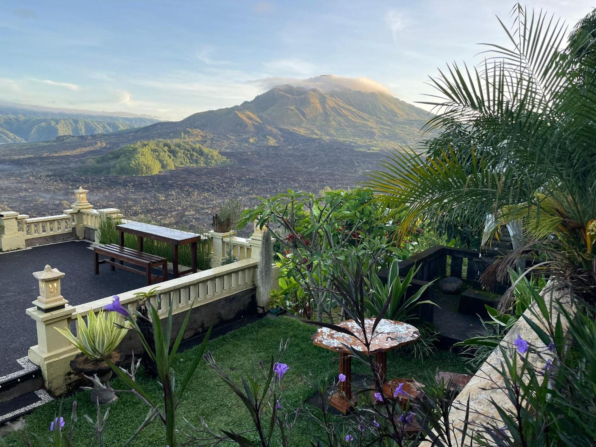 Ayodya Batur Guest house *