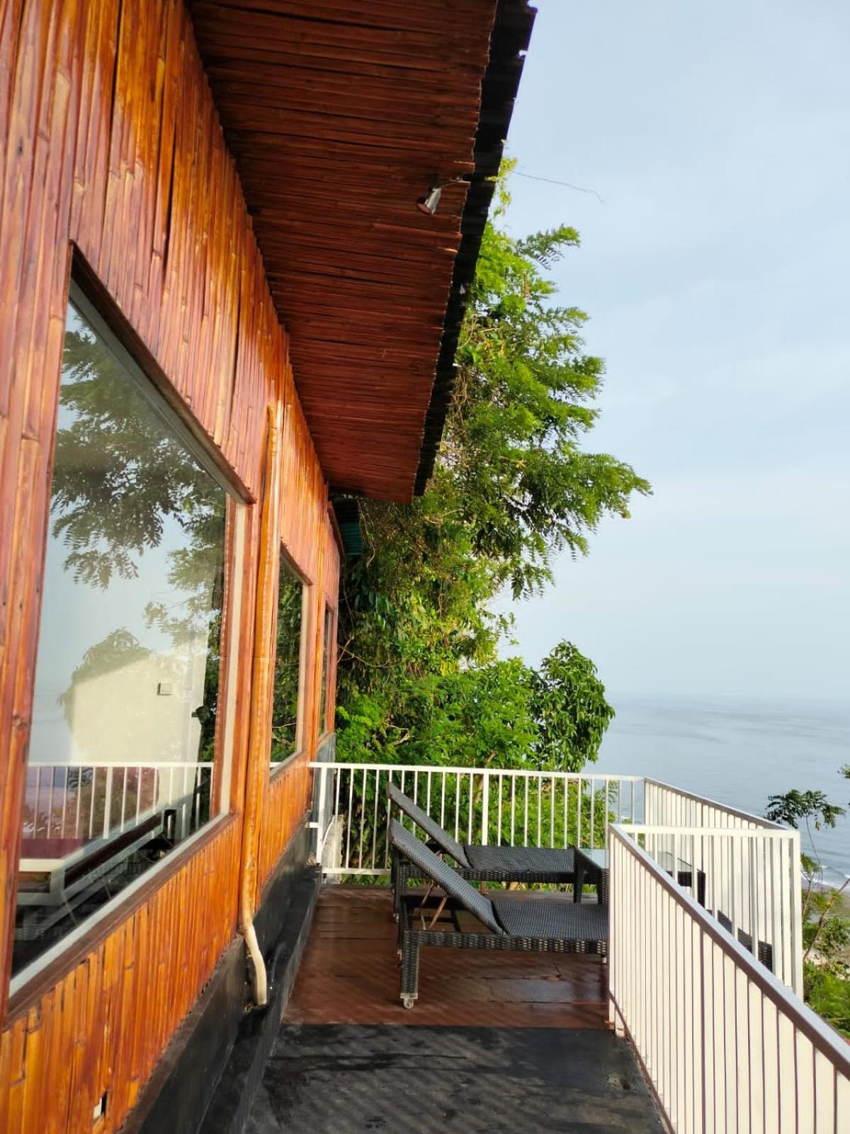 Nunggalan Octopus 1 Guest house *