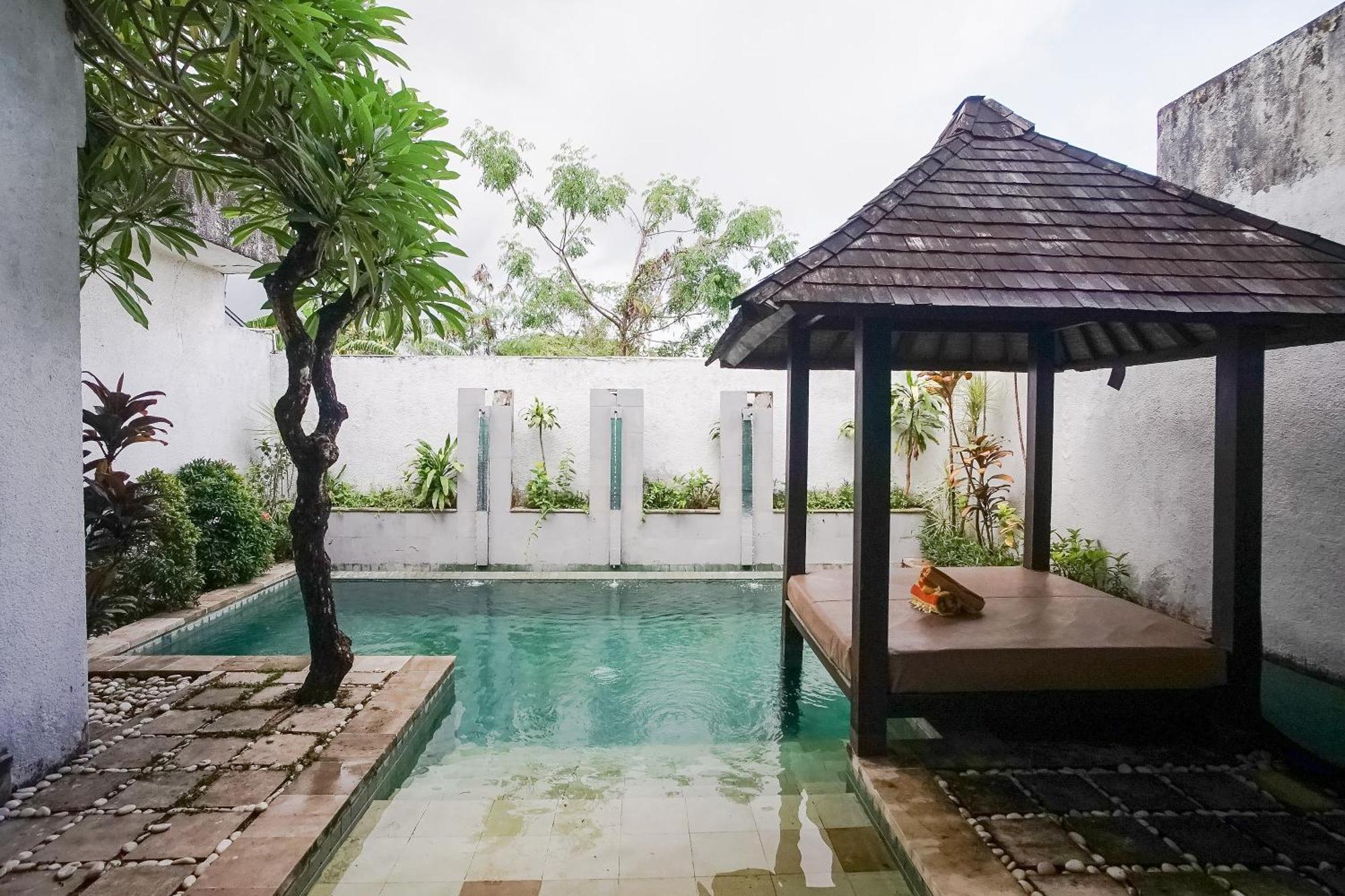 Queen Rose & * Jimbaran (Bali)