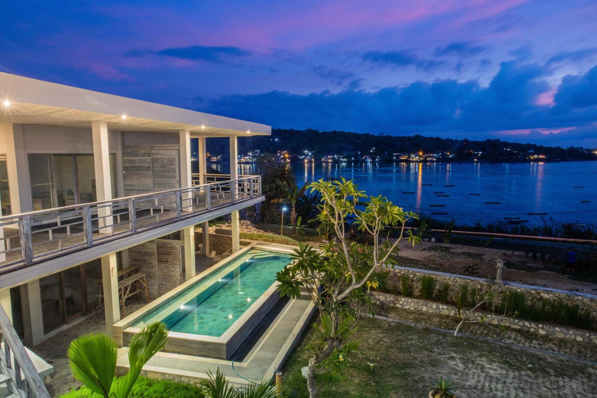 Hotel Nusa View - Oceanfront