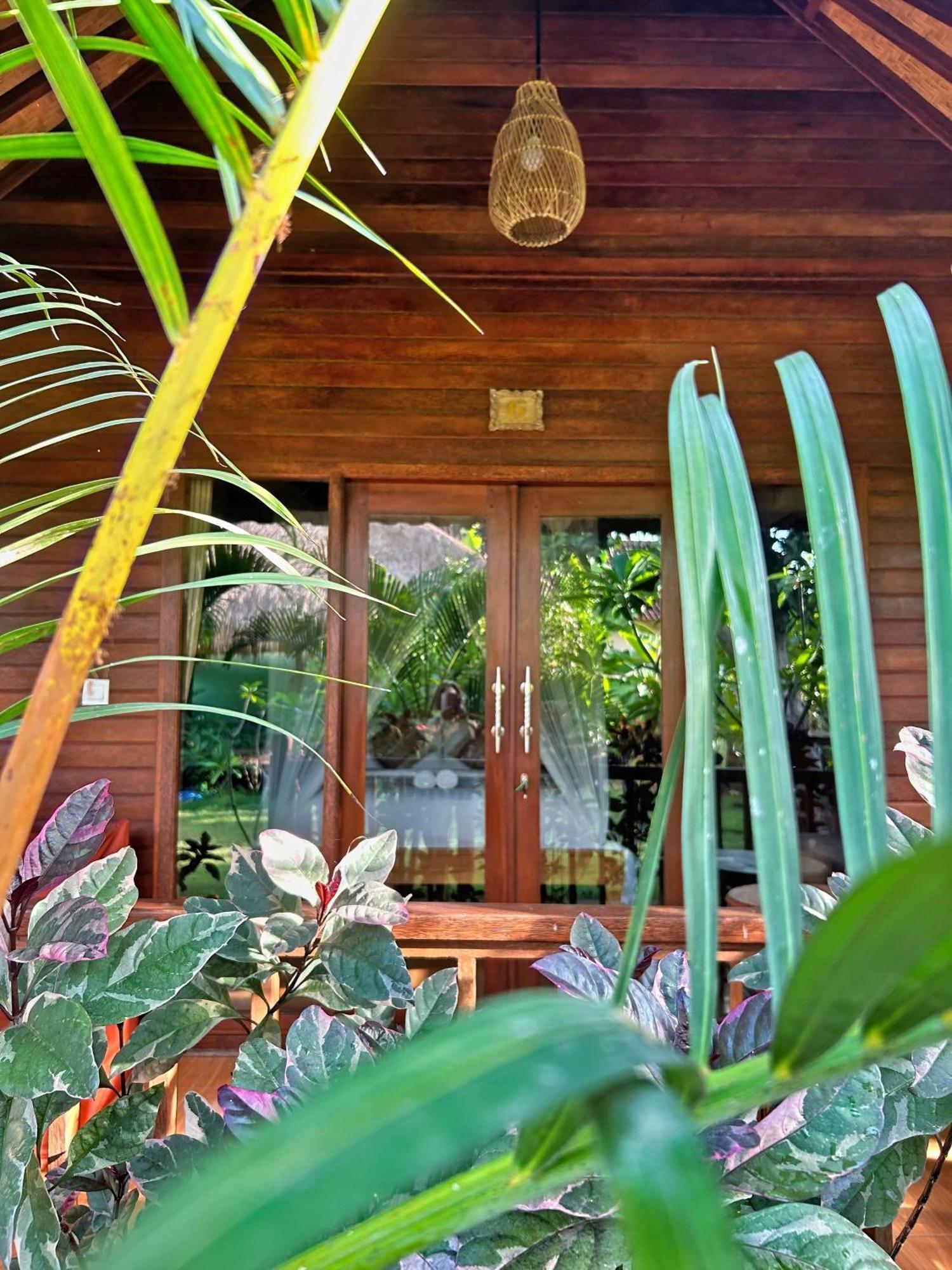 Island Garden Huts