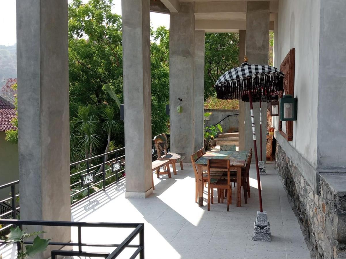 Liri - Ocean, Hills, Valley View Villa