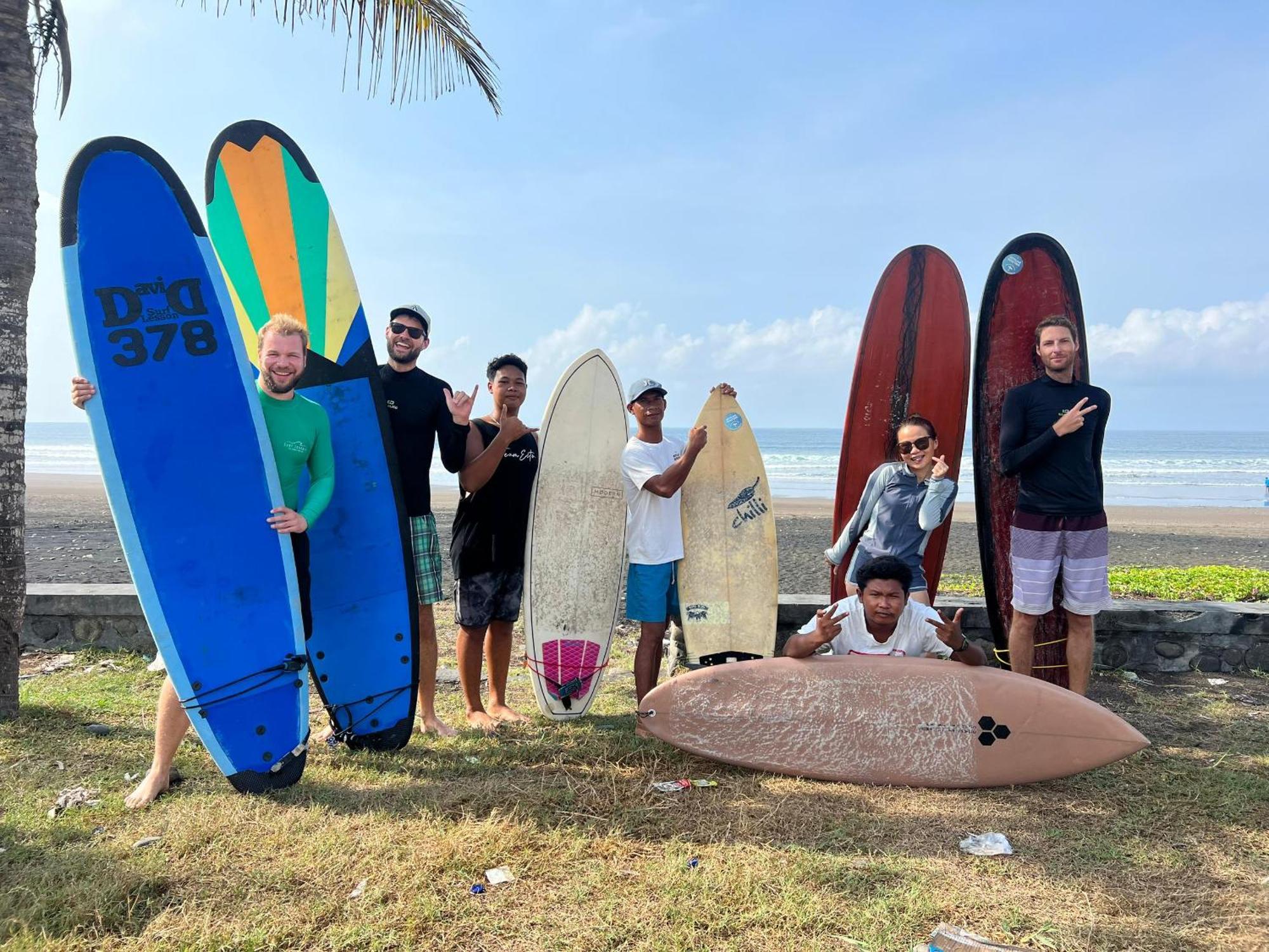 Homestay Ayolah Surf House &surf Camp Jembrana (Bali)