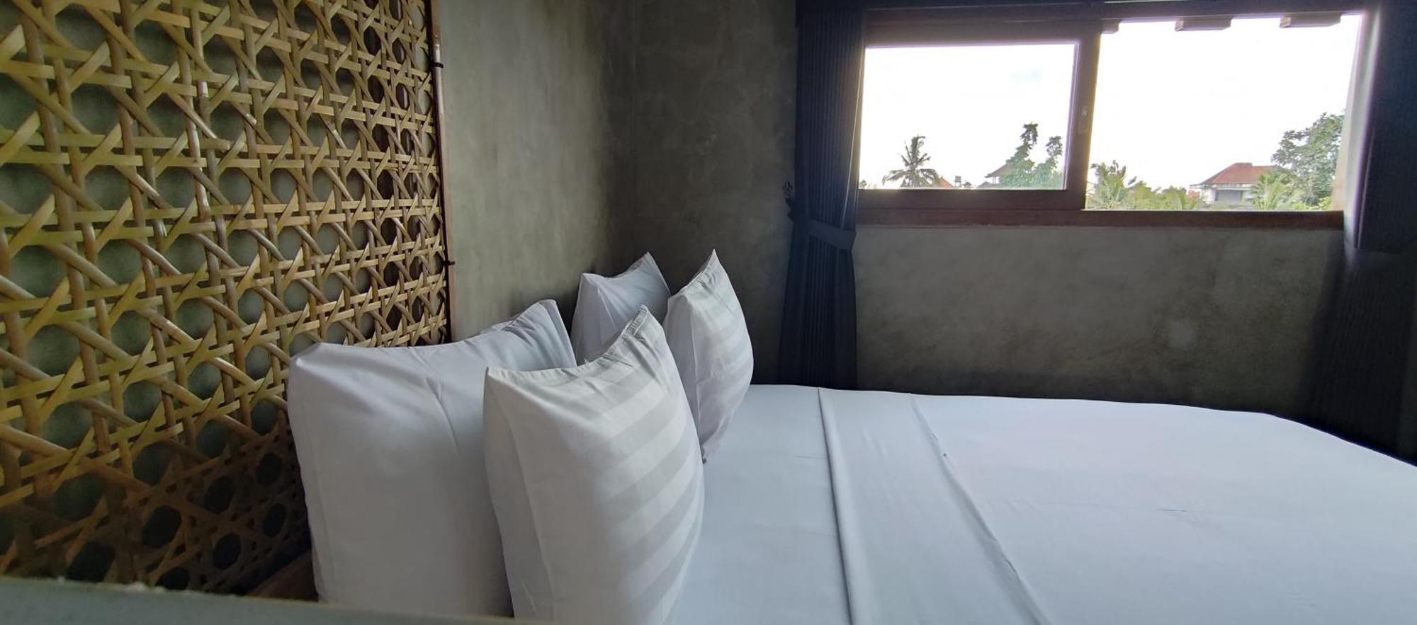 Hotel Sampara With Mindrum Group 3*
