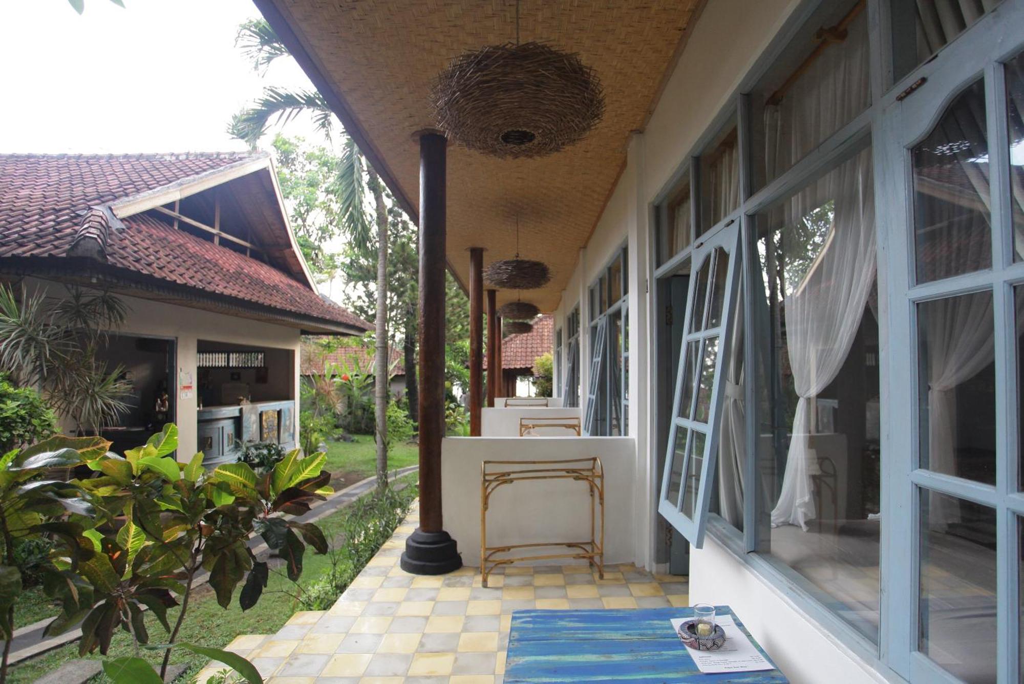 Relax Candi Dasa (Bali)