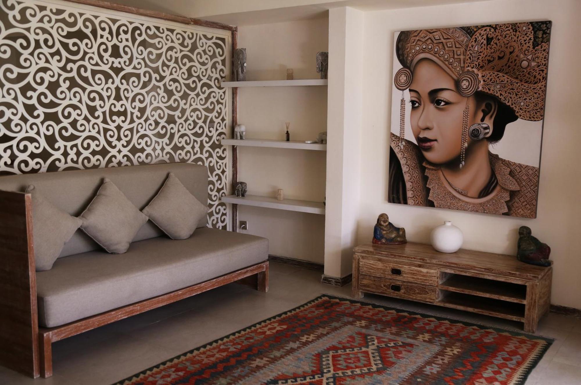 Oberoi 2 Bedrooms Seminyak (Bali)