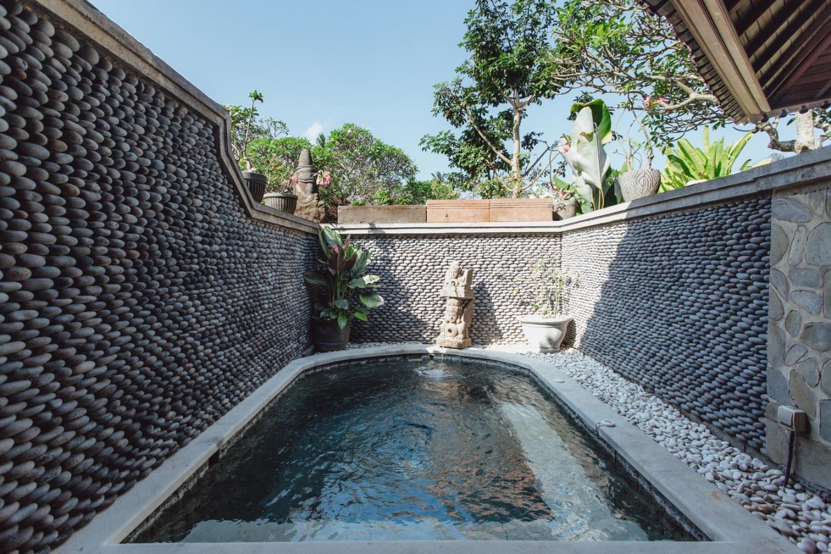 Kishi-kishi Artvilla Bed & Breakfast