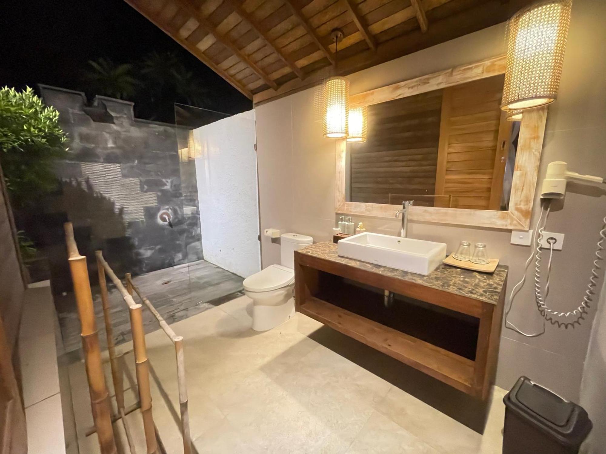 Taman liburan Gedong Nusa Huts 3*