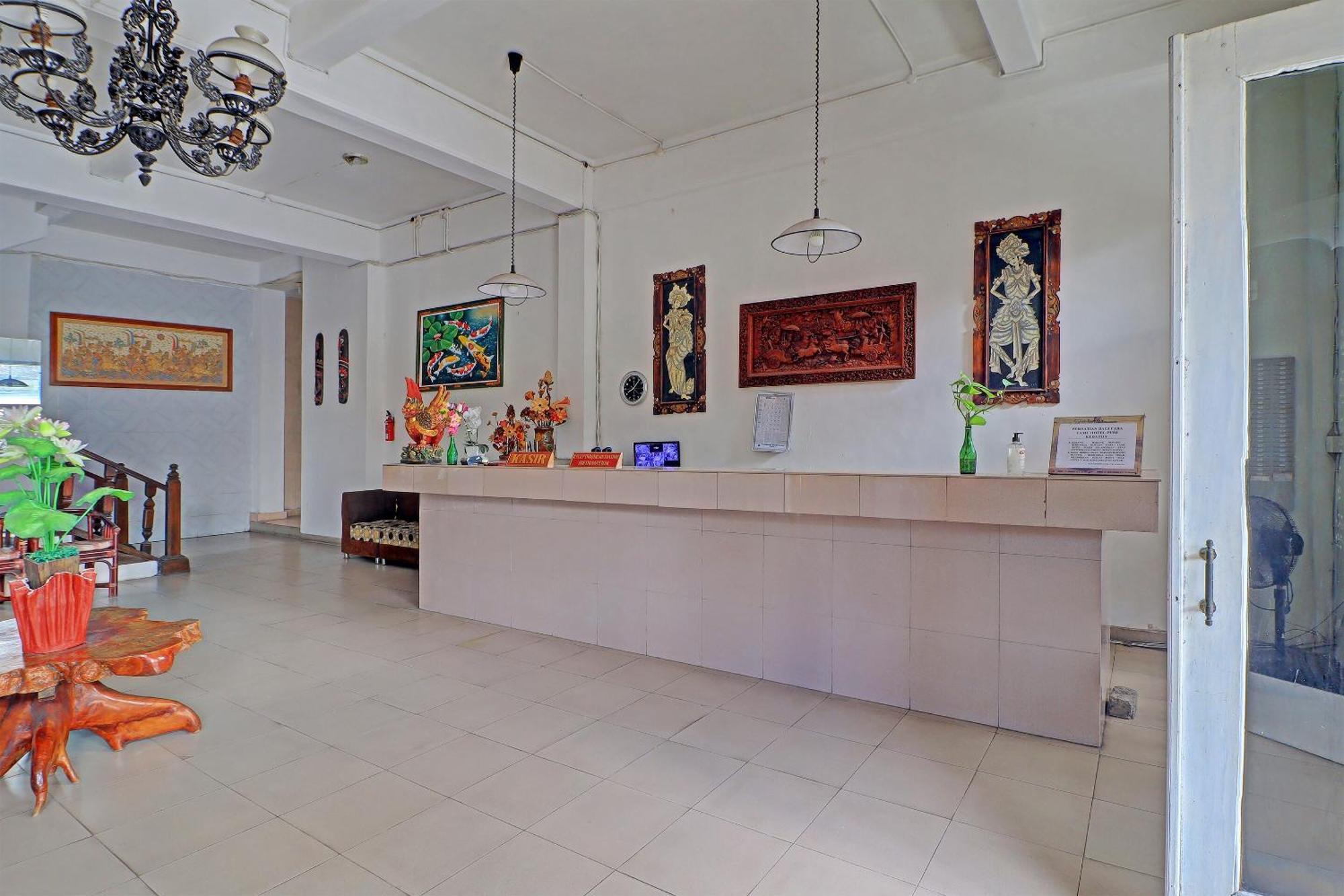 Hotel Super Oyo 91870 Warna Kedaton