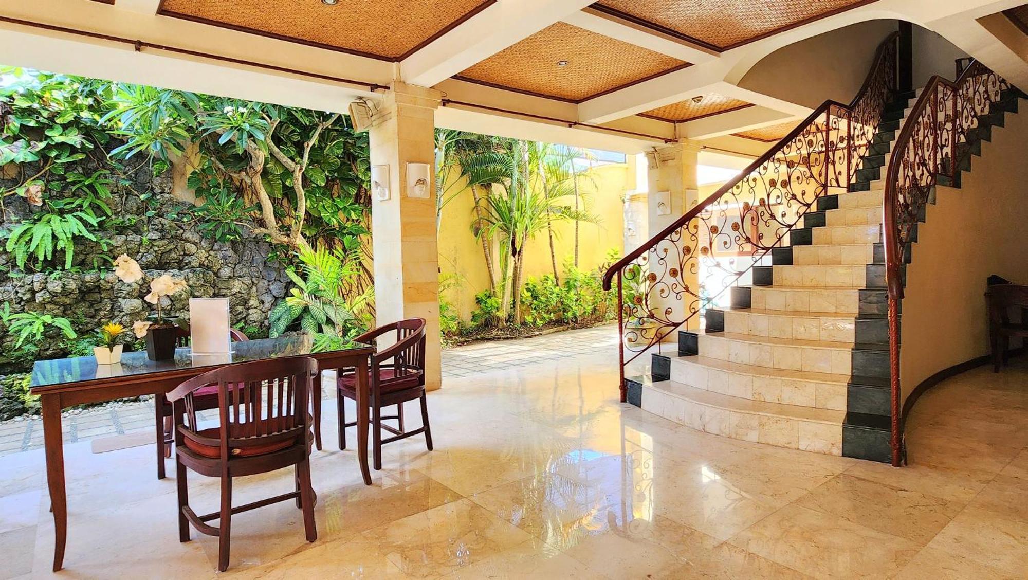 Apartment Bali Emerald Sanur (Bali)