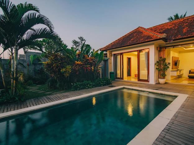 Villa The