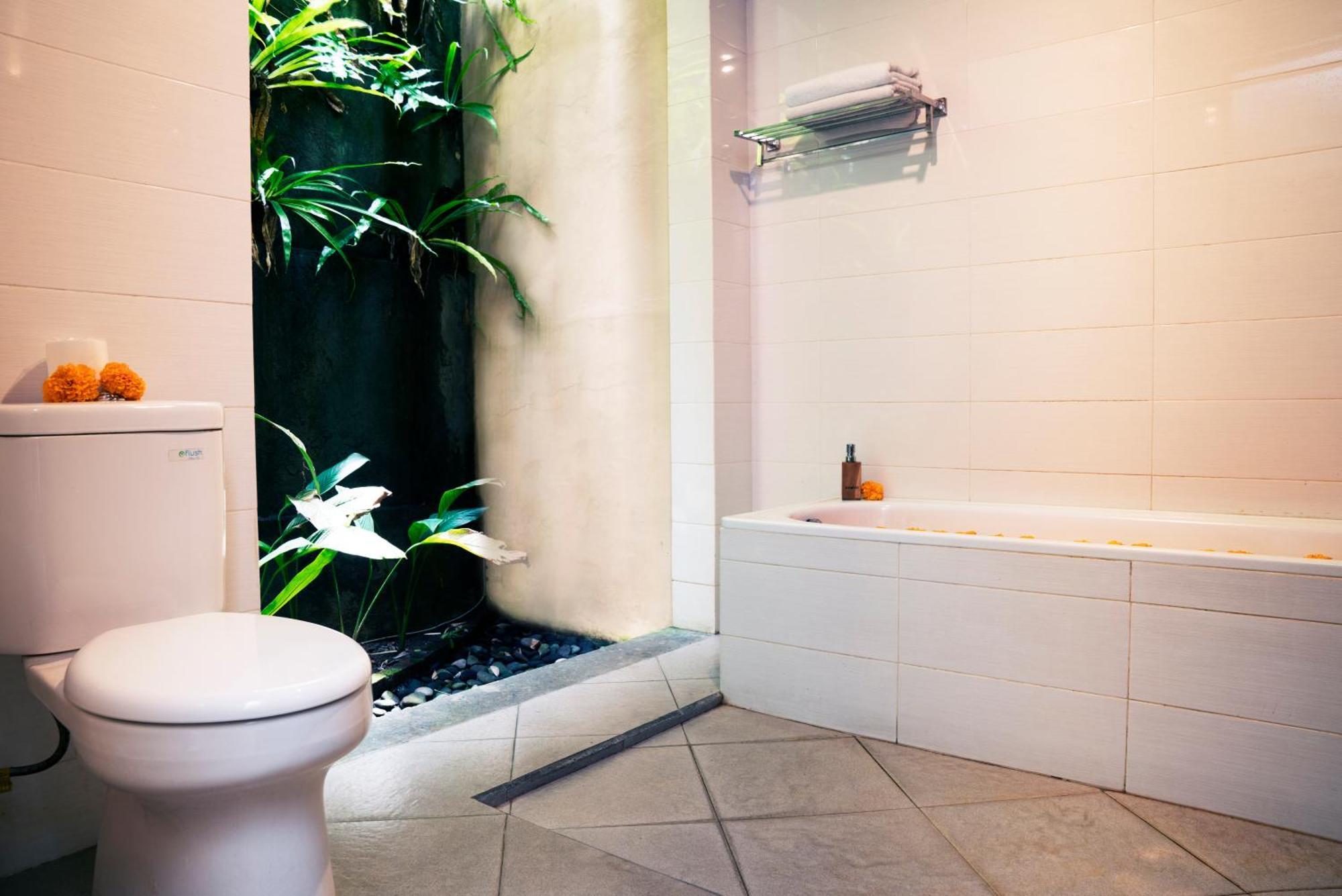 Tropical Garden 4*