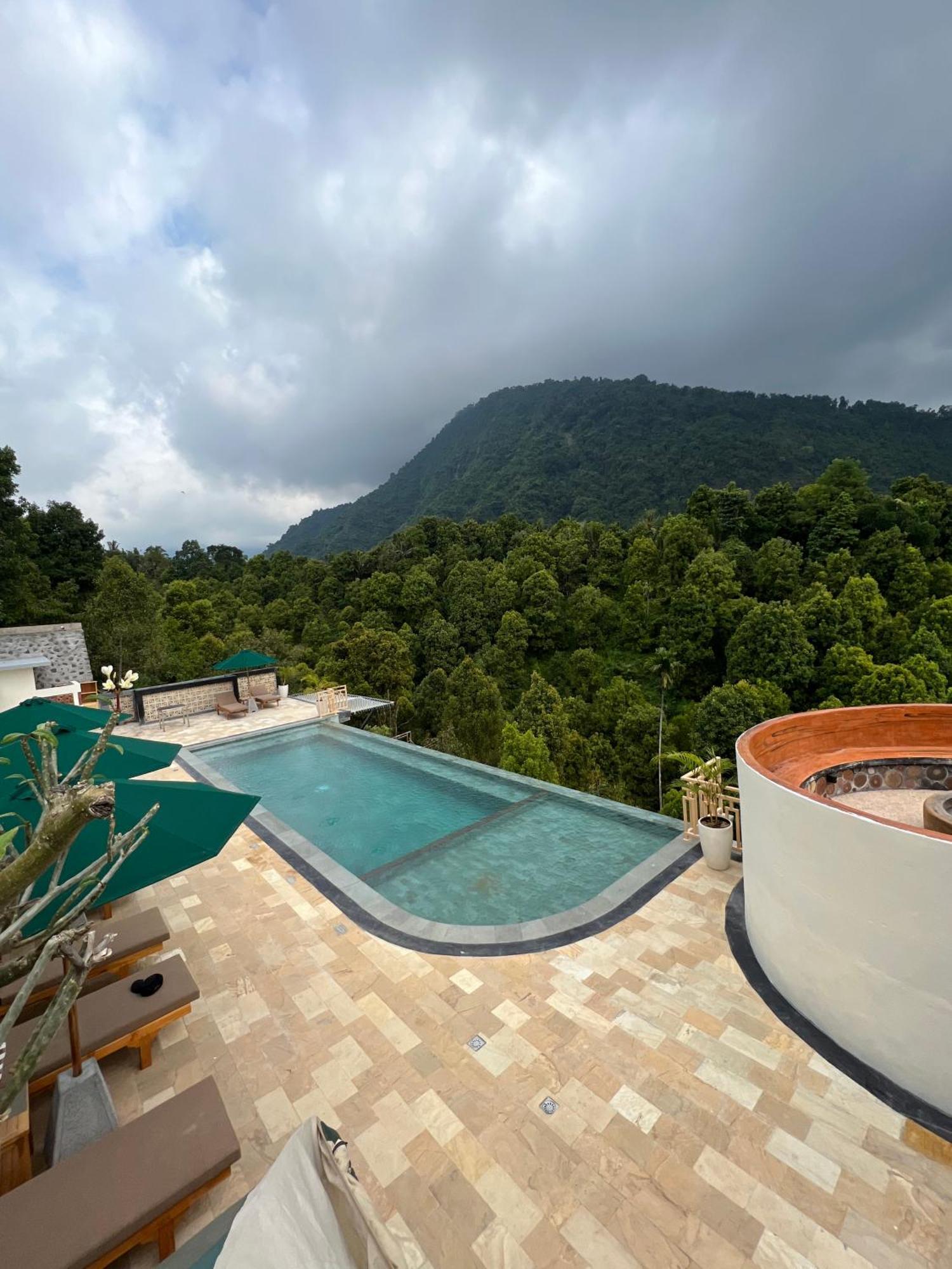 Munduk Kupang Sekumpul Hotel 3*