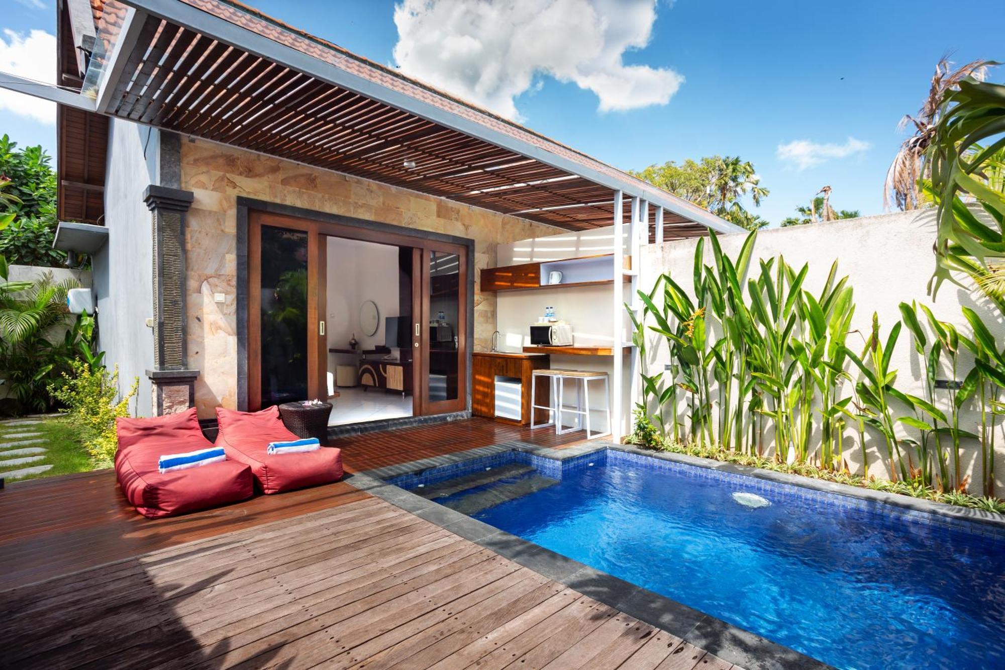 Paisa Villa *