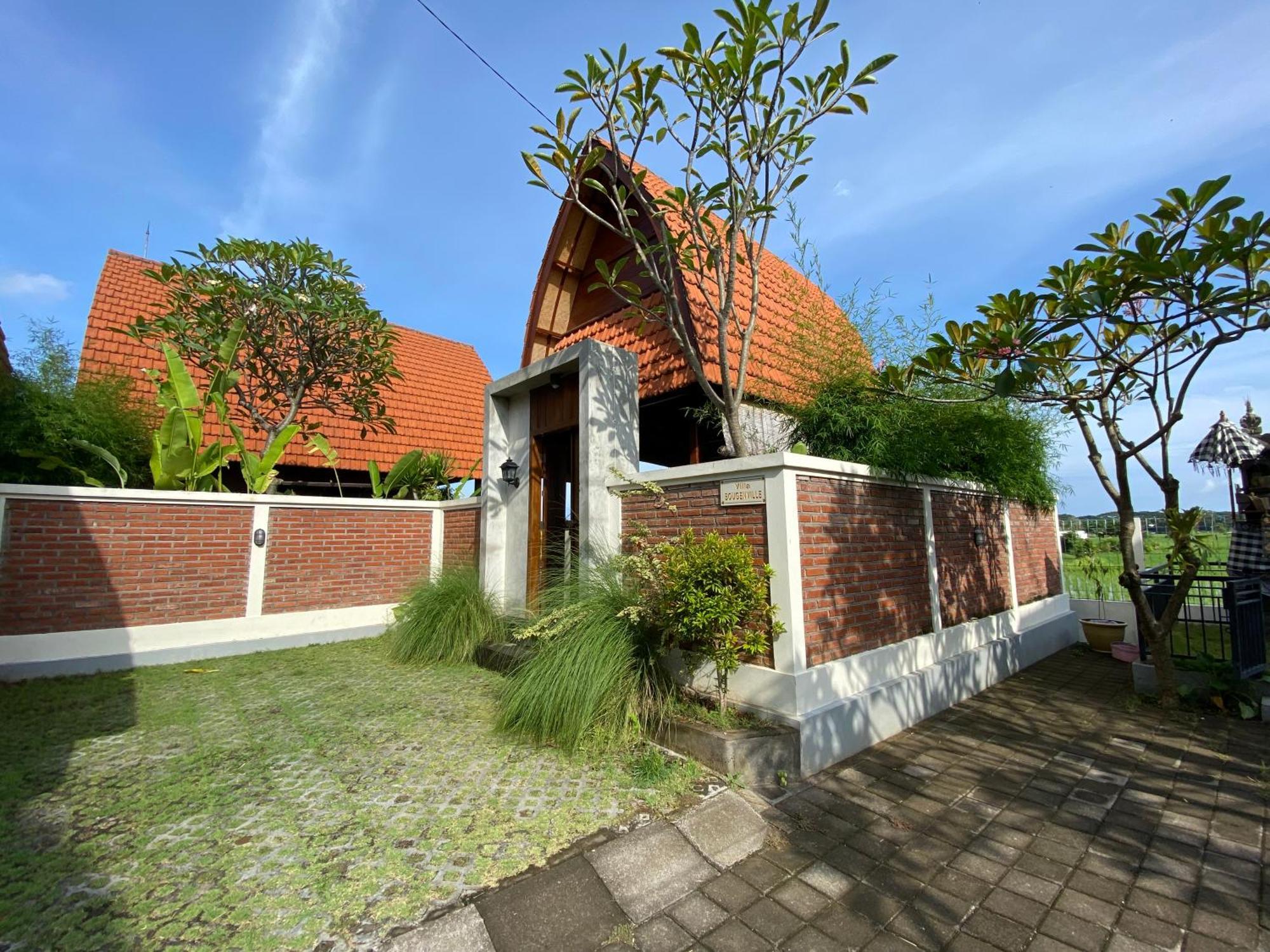 Bhumi Lovina & Villa