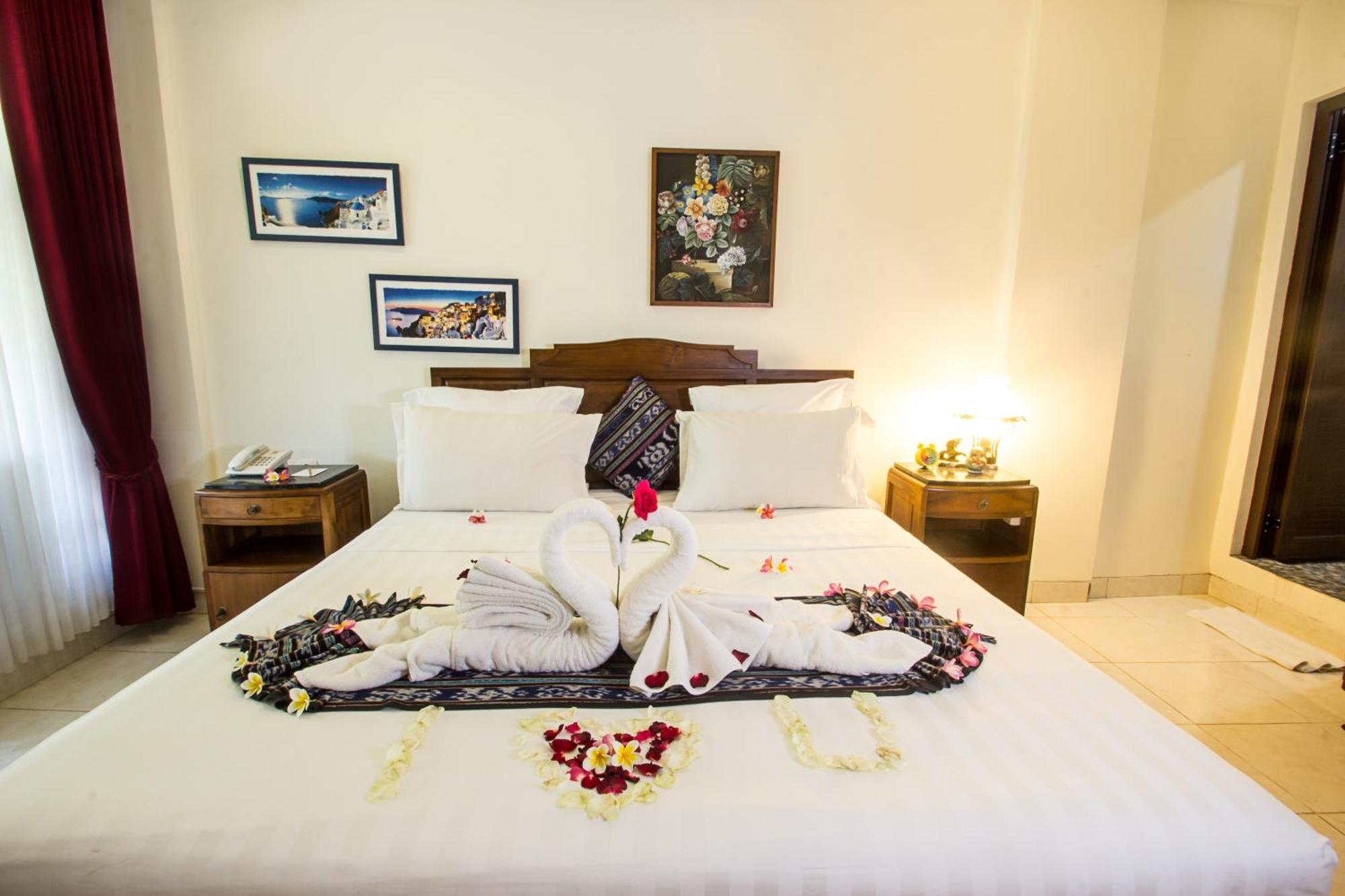 Manzelejepun & Pavilion 4*