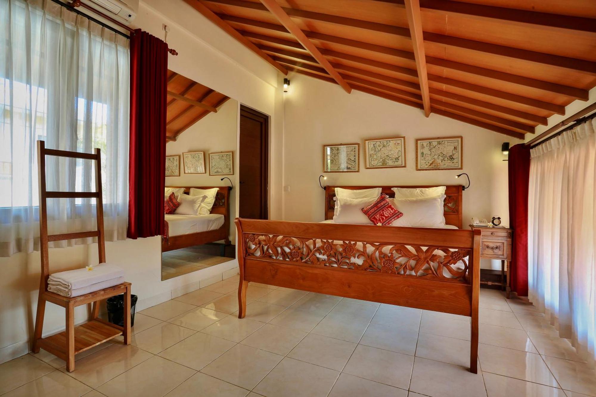 Manzelejepun & Pavilion Sanur (Bali)