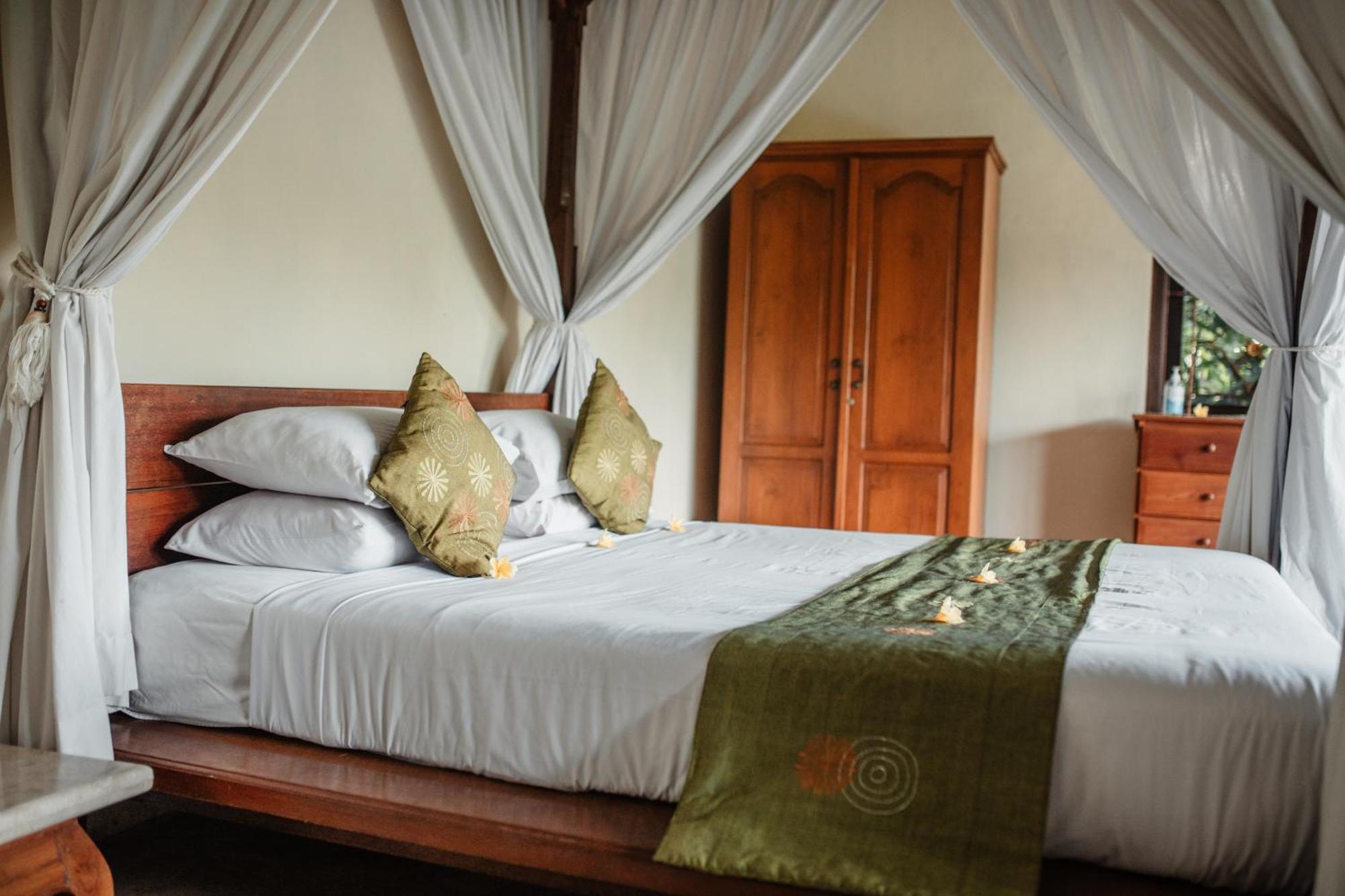 Mandala Desa 4*