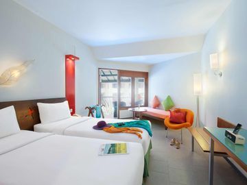 Ibis Bali Street Hotel 3*