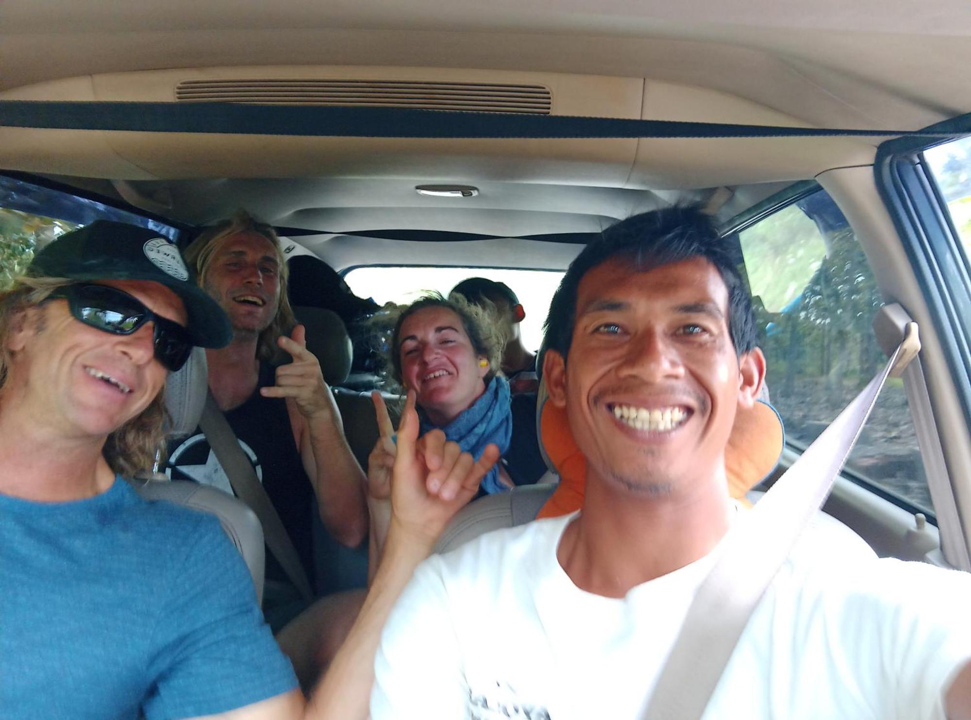 Ayolah Surf House &surf Camp Jembrana (Bali)