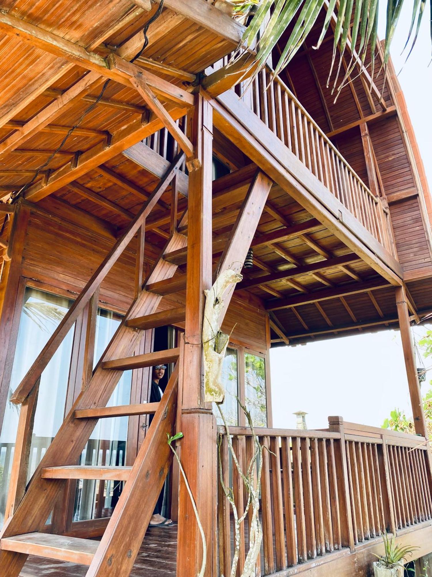 Guest house Dikaloha Surfschool And