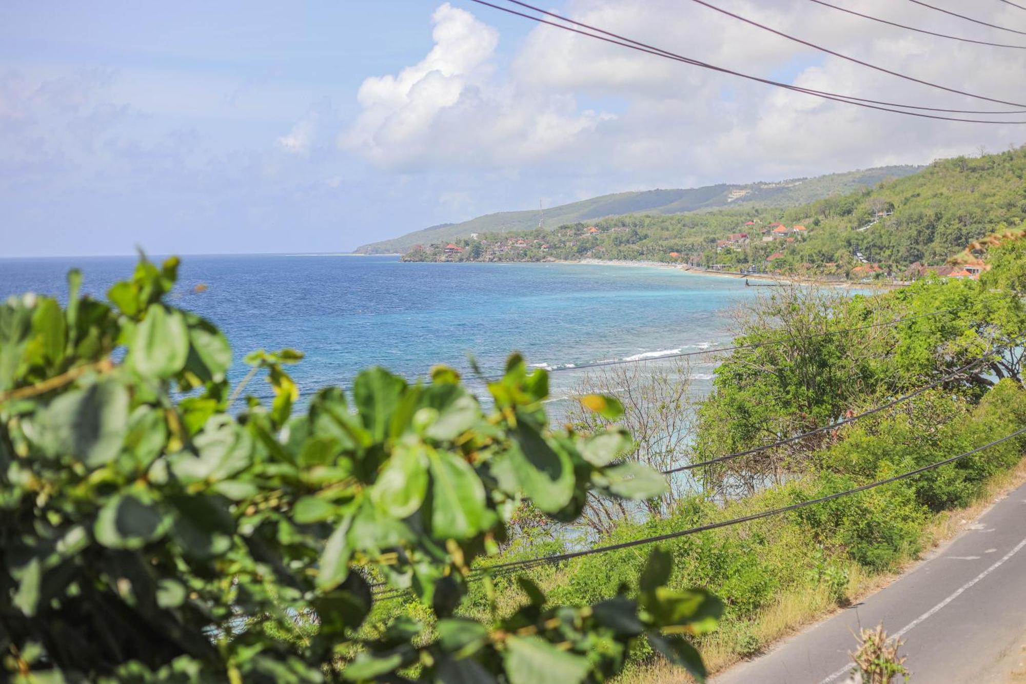 Manta With Sea View Batununggul