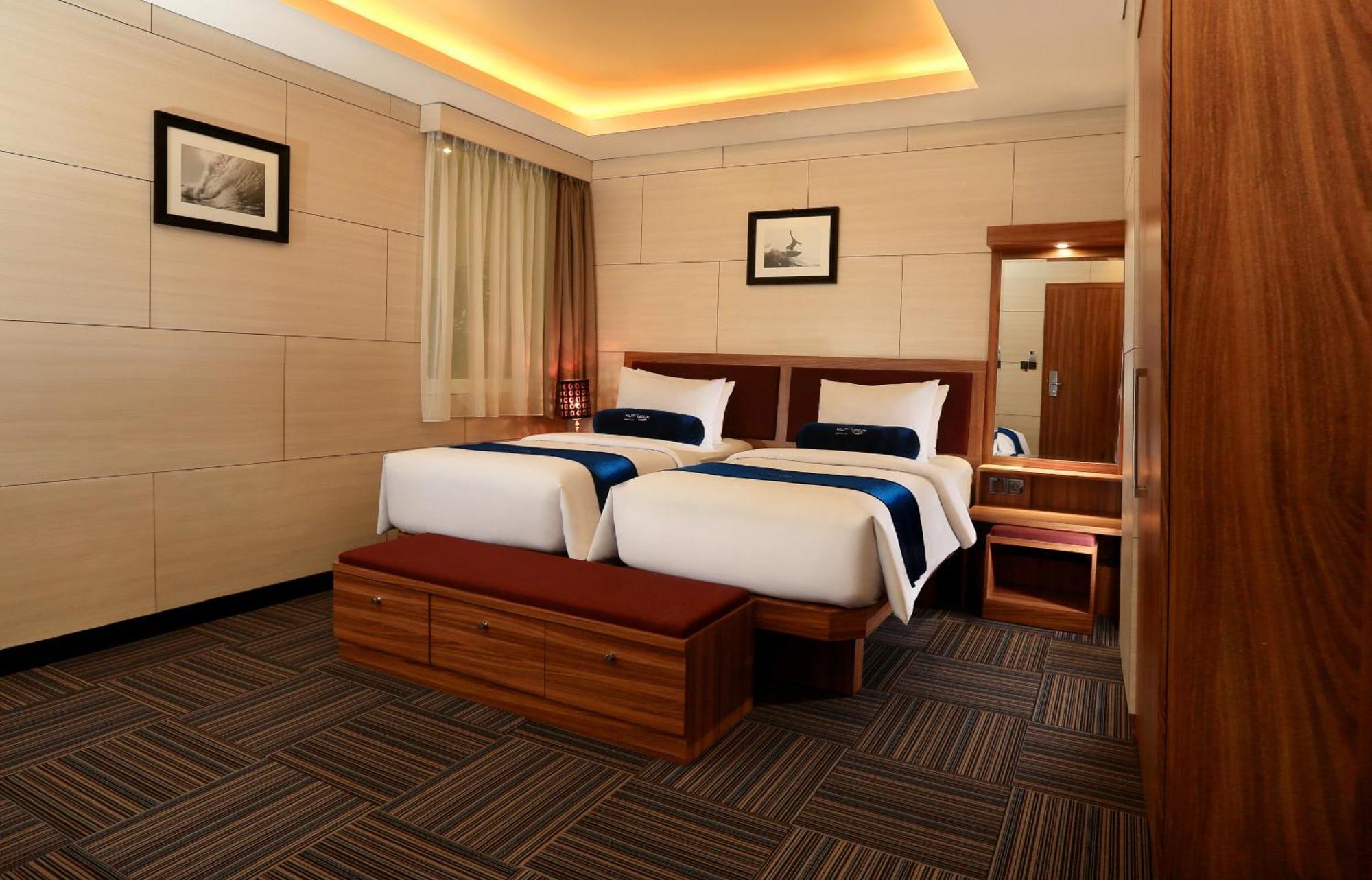 Kutabex Beachfront Hotel 3* Kuta (Bali)